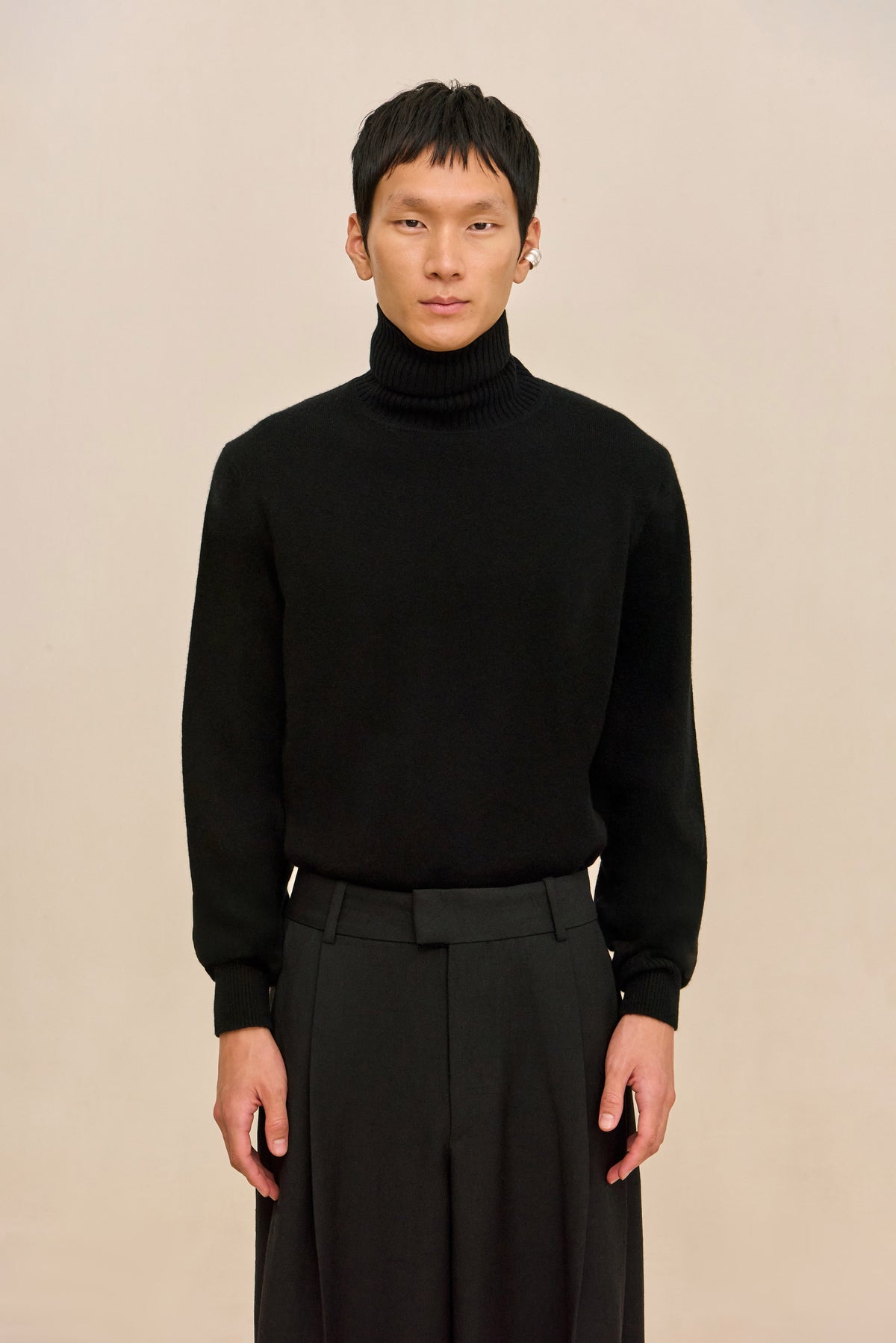 ERIC SWEATER - BLACK