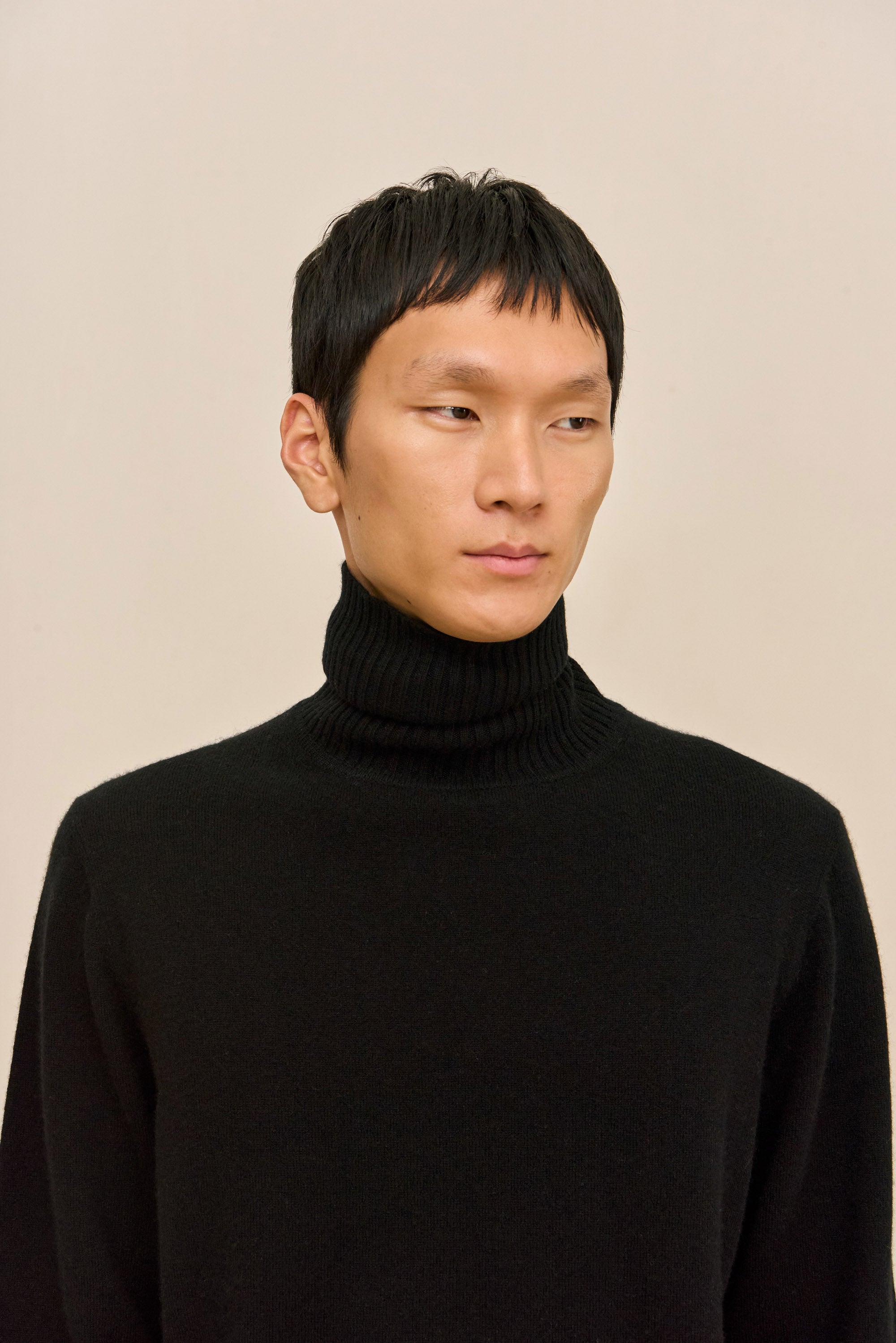 ERIC SWEATER - BLACK