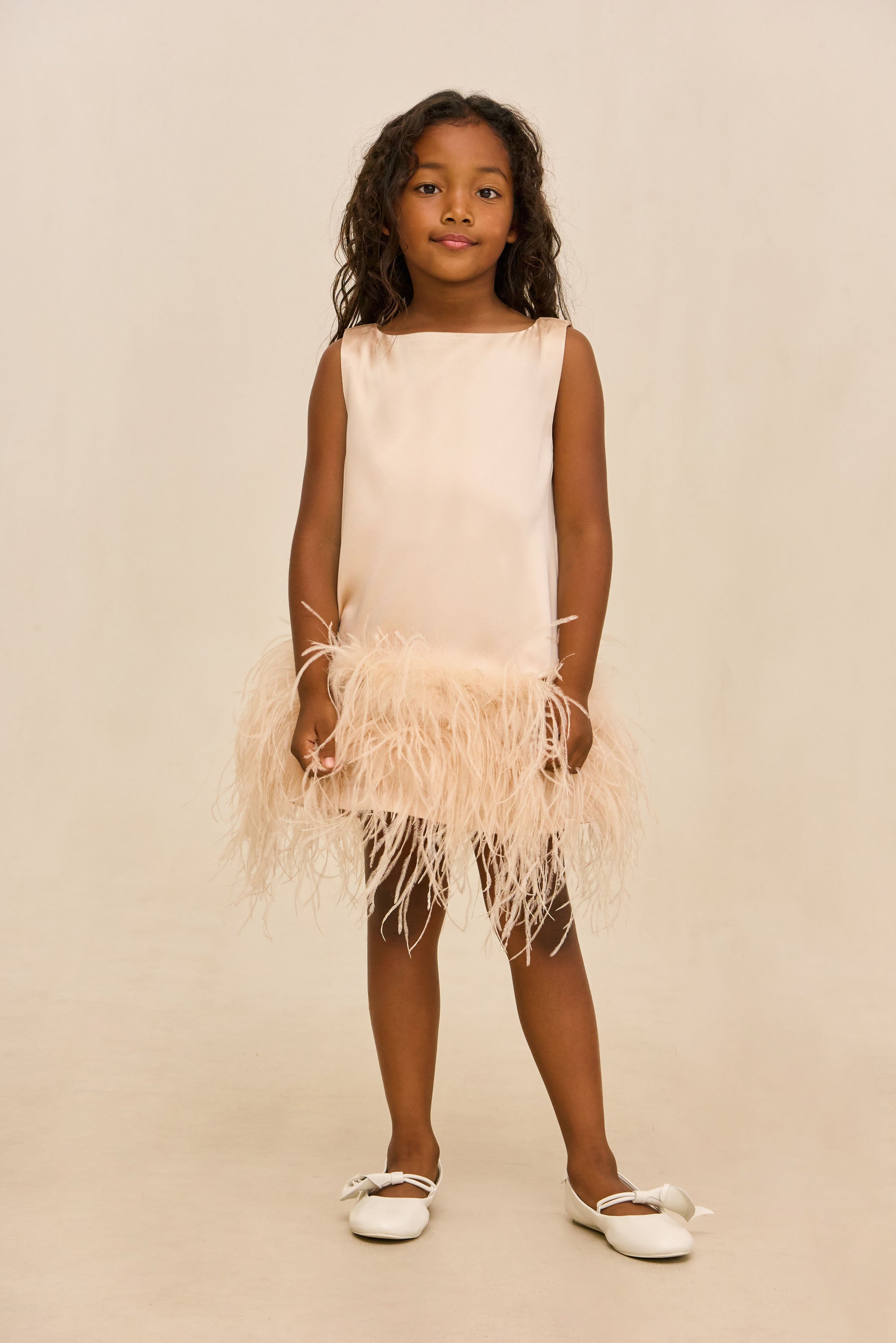 KIDS REI DRESS - DOVE