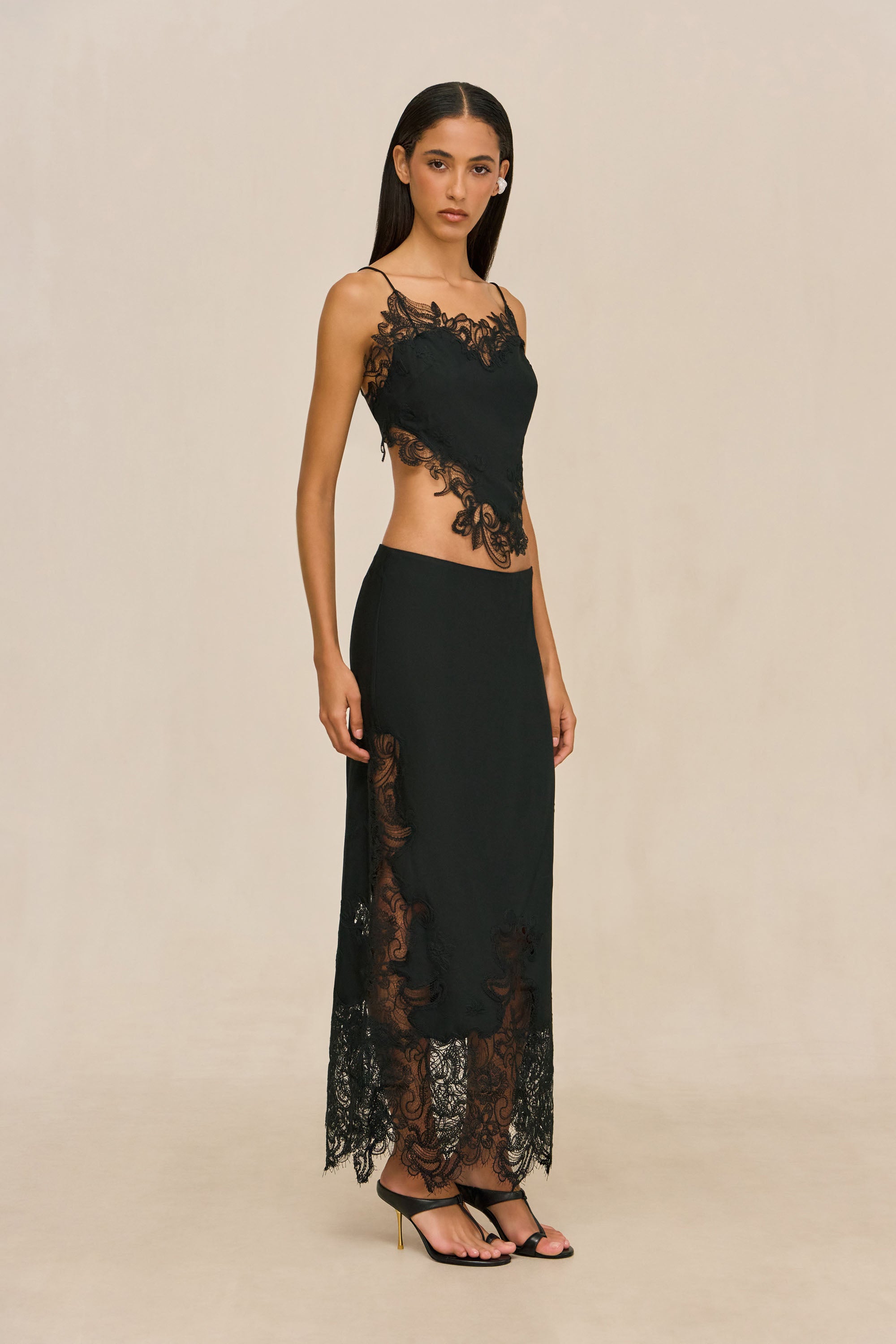 NEVINA TOP - BLACK