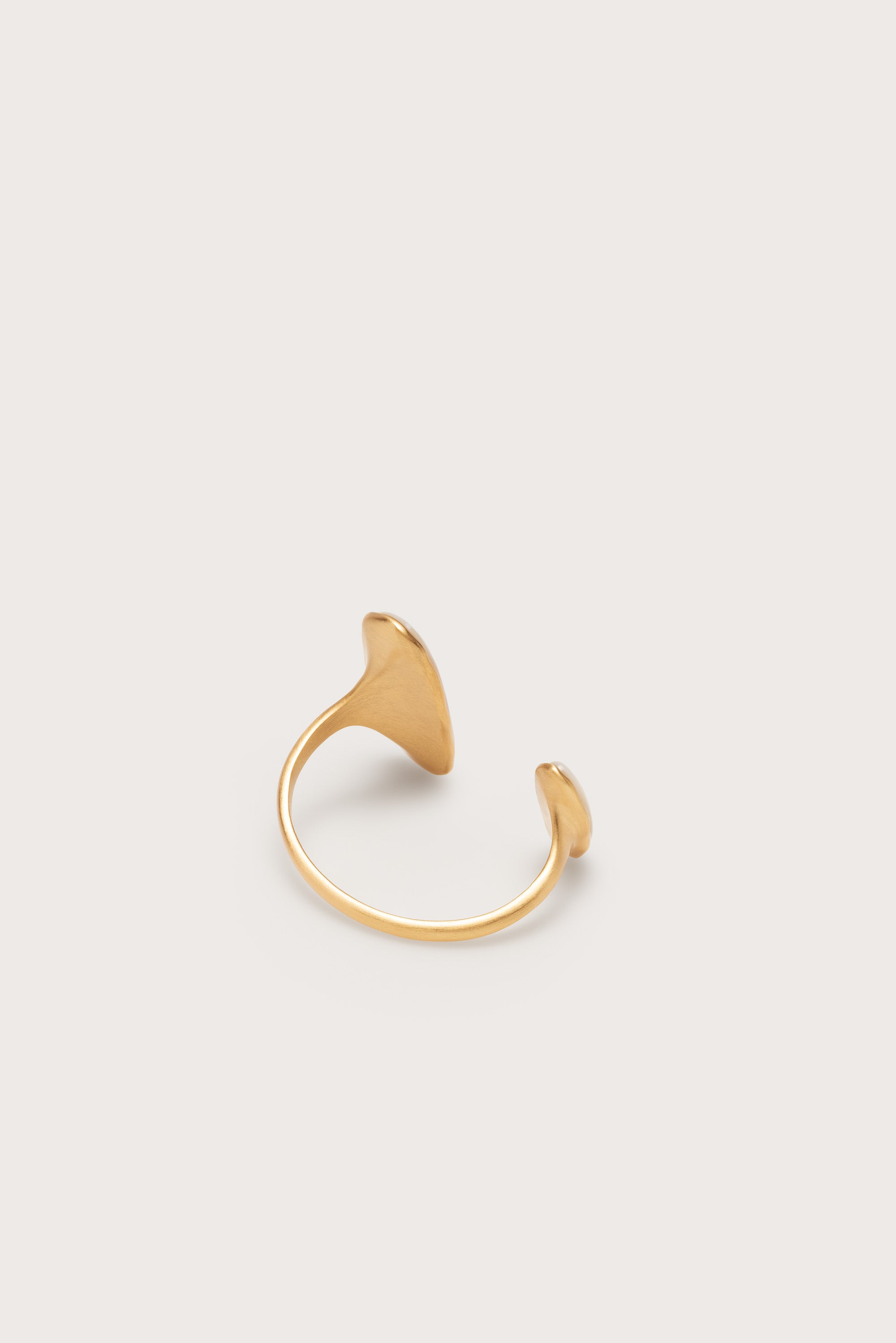 AMI CUFF - MOTHER OF PEARL