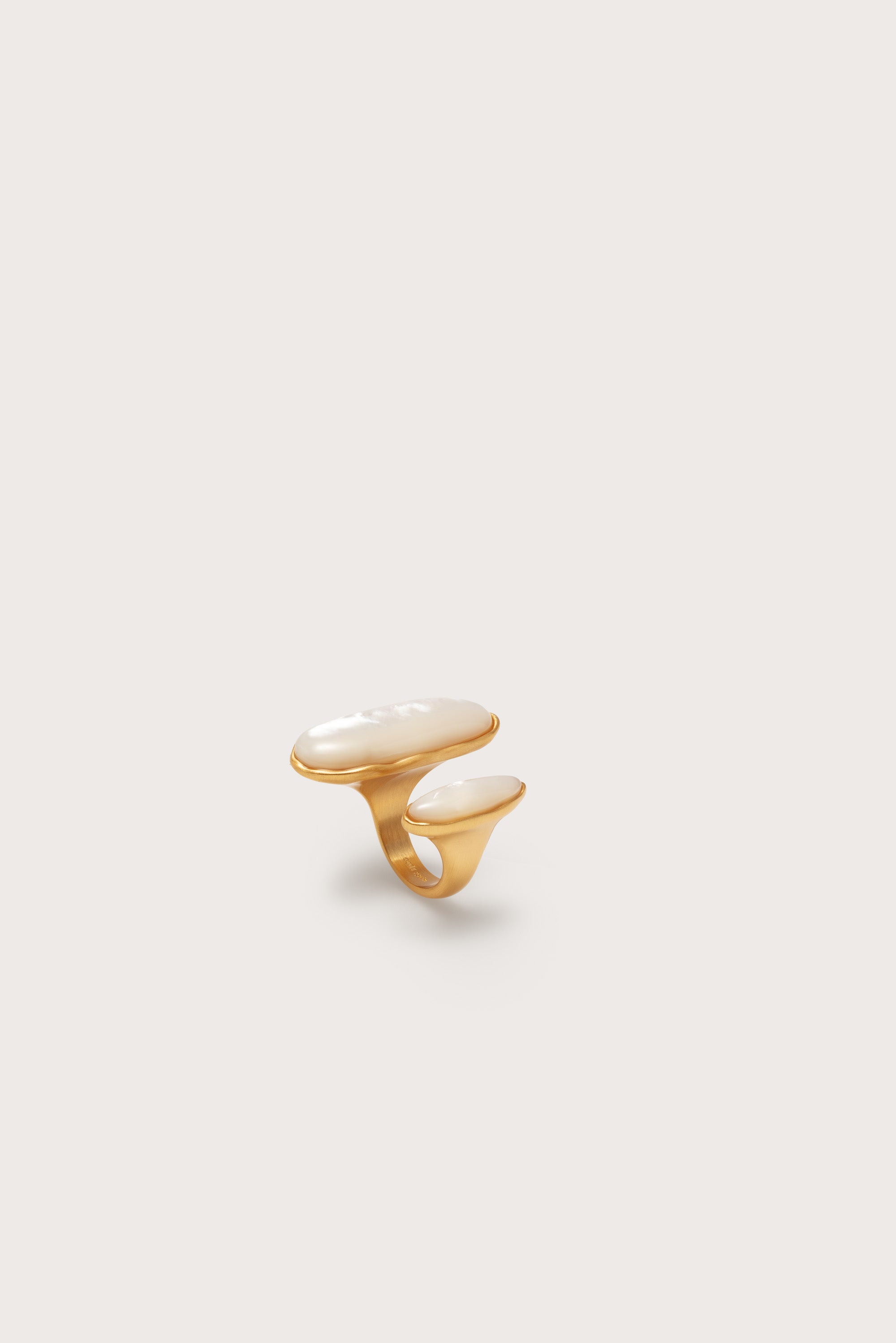 AMI MINI RING - MOTHER OF PEARL