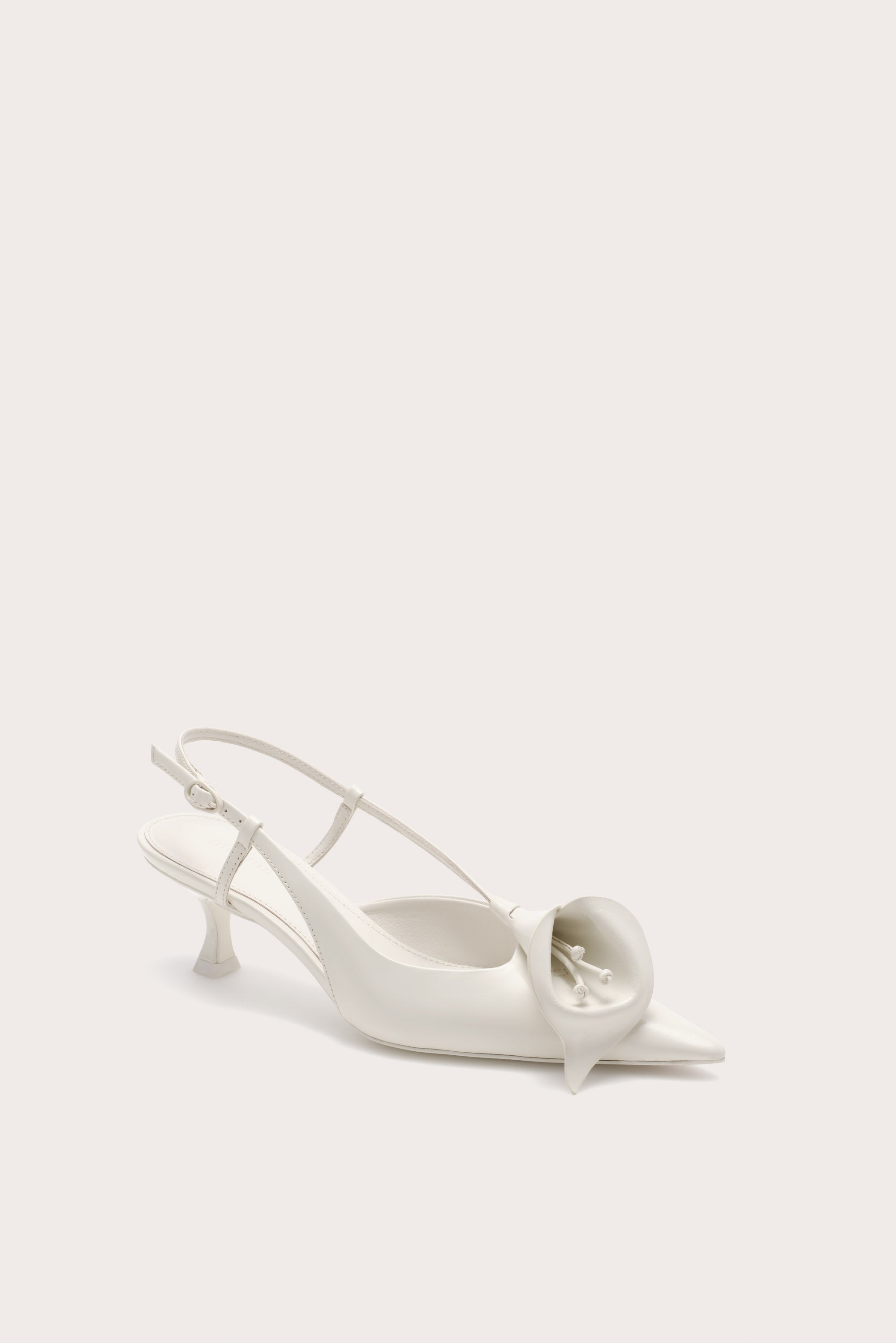CALLA KITTEN PUMP - ANTIQUE WHITE