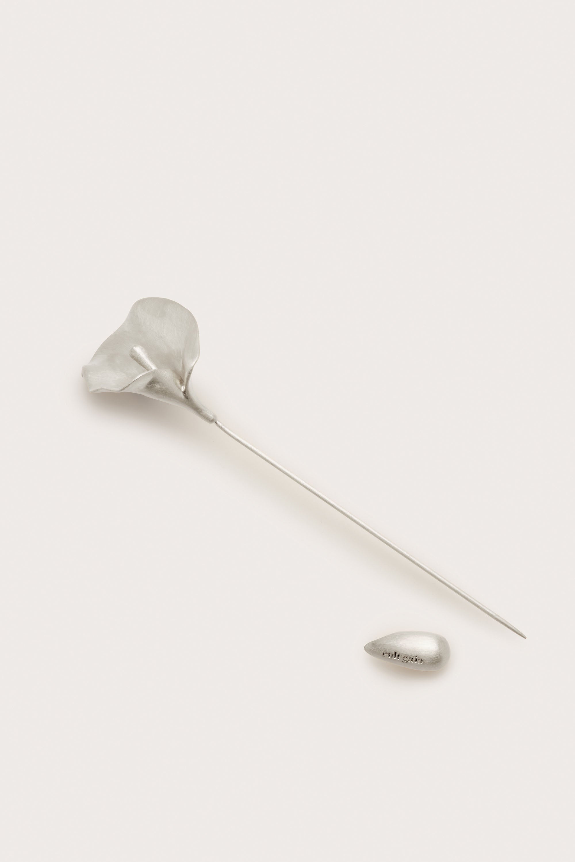 CALLA PIN - ANTIQUE SILVER
