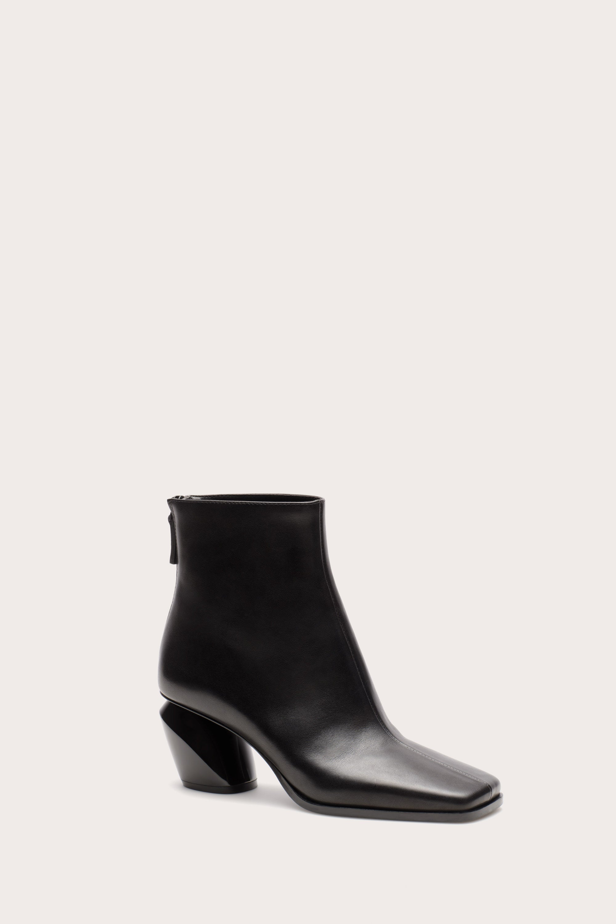 CITY ANKLE BOOT - BLACK