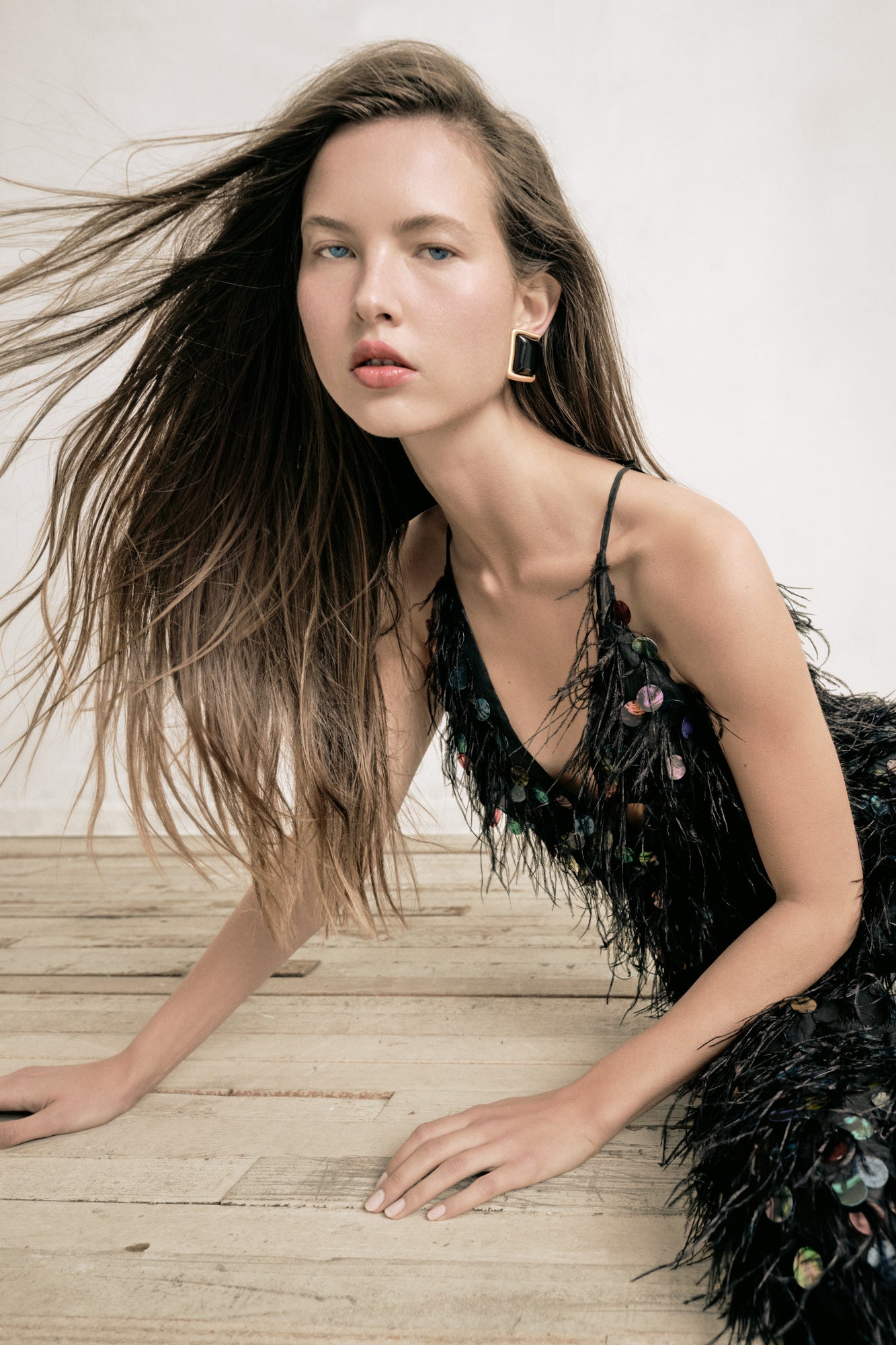 ALMIRA GOWN - BLACK MULTI