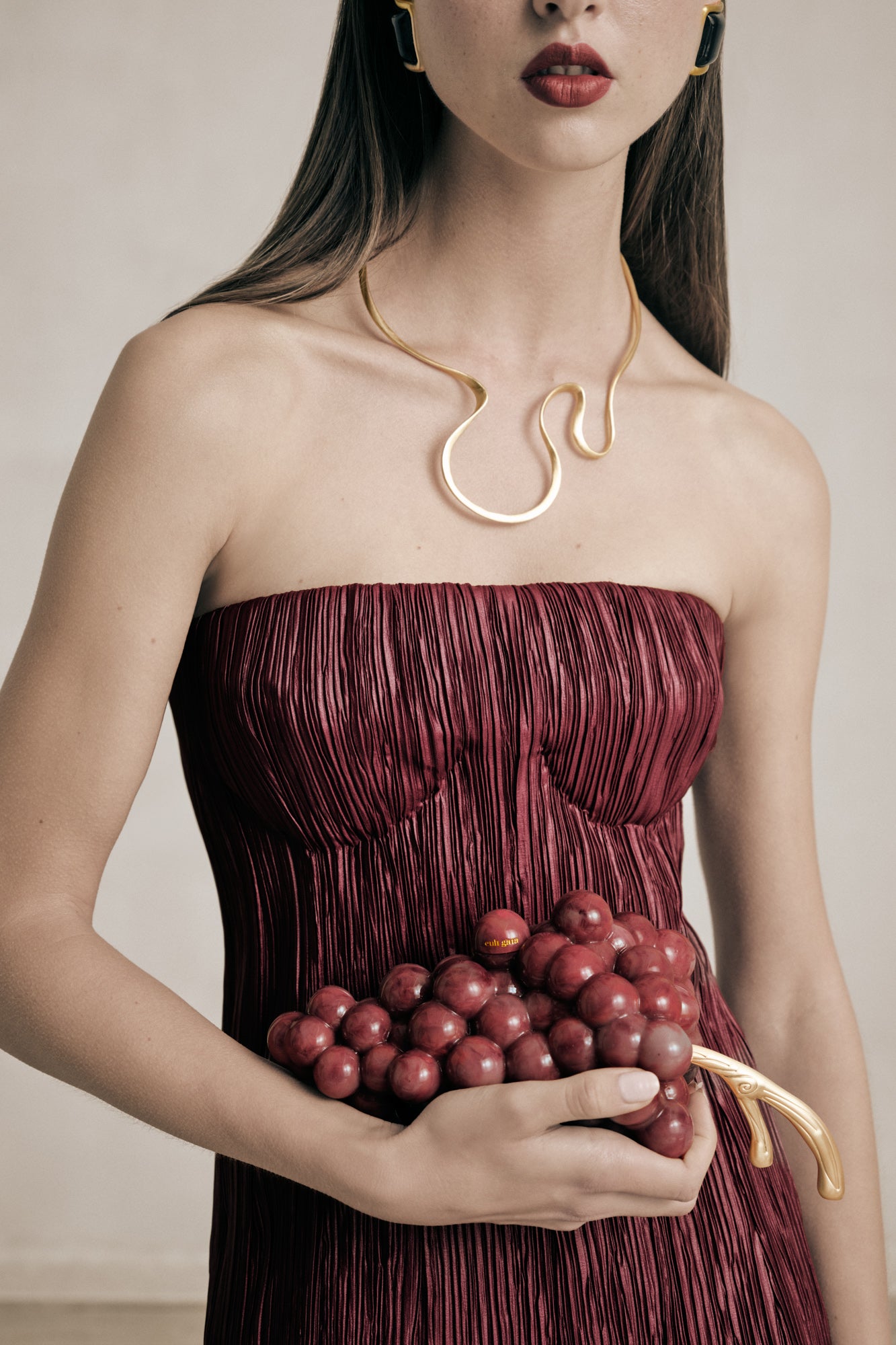 GRAPE CLUTCH - CRIMSON