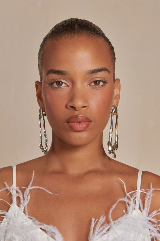 Transforming Your Gaia Dress for Versatile Fashion