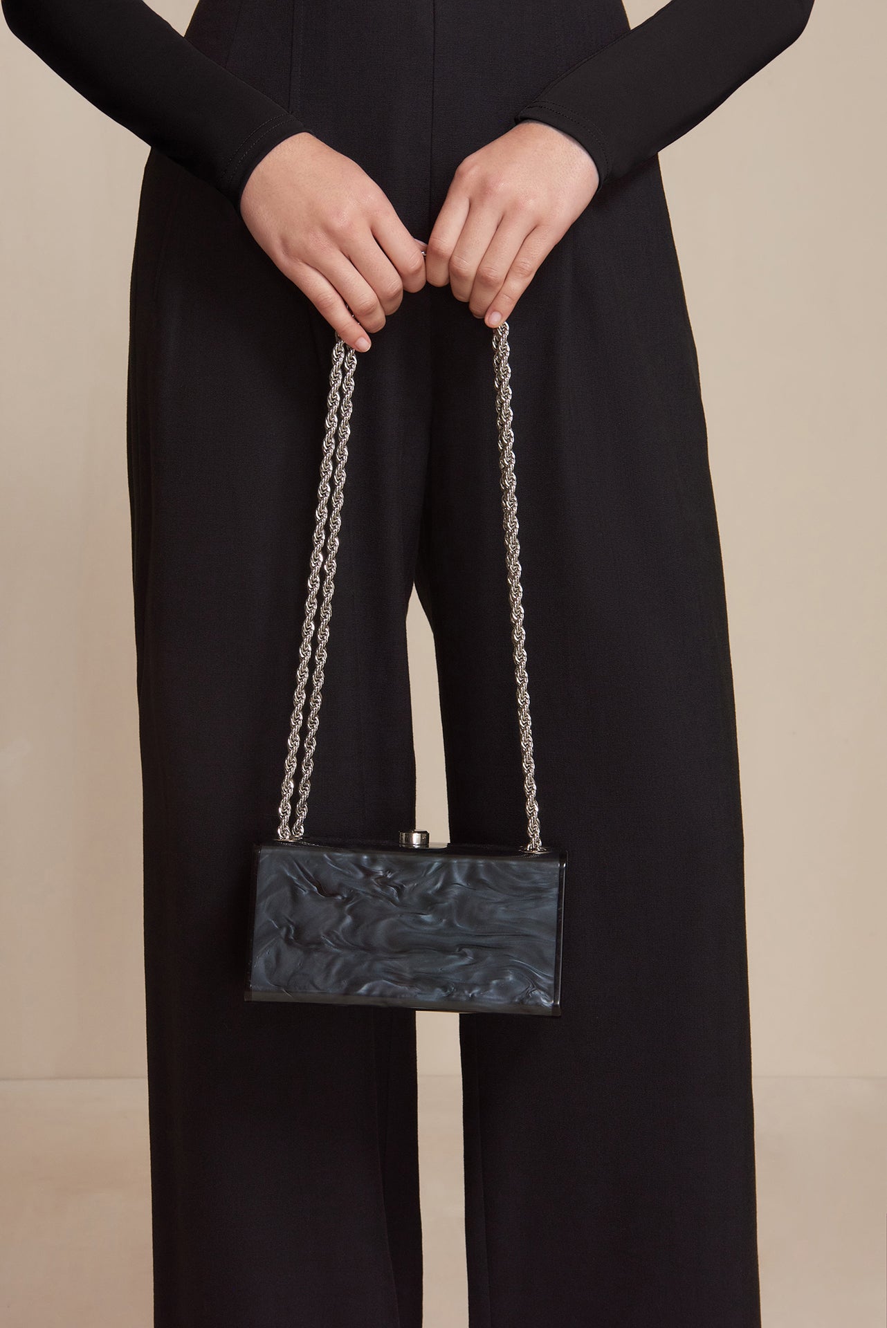 HAJAR SHOULDER BAG - BLACK