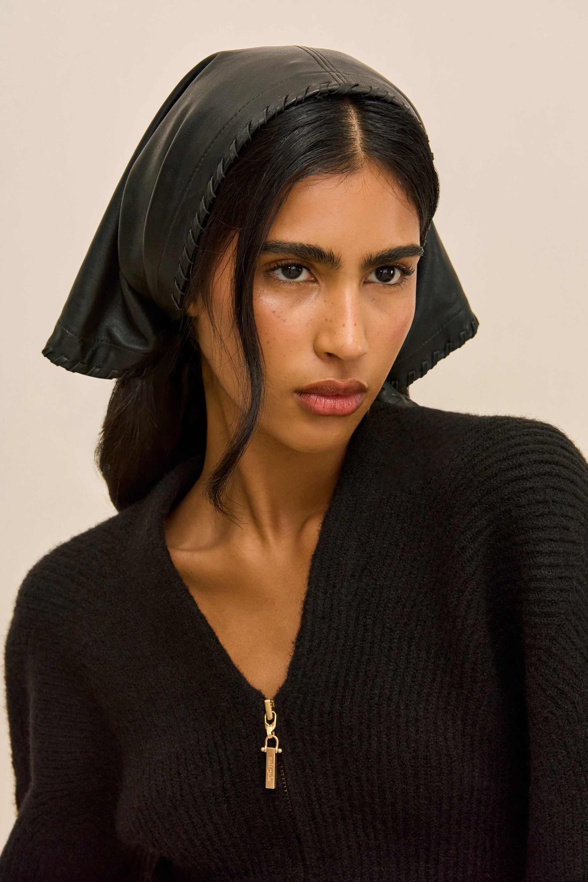 DEENA SCARF - BLACK
