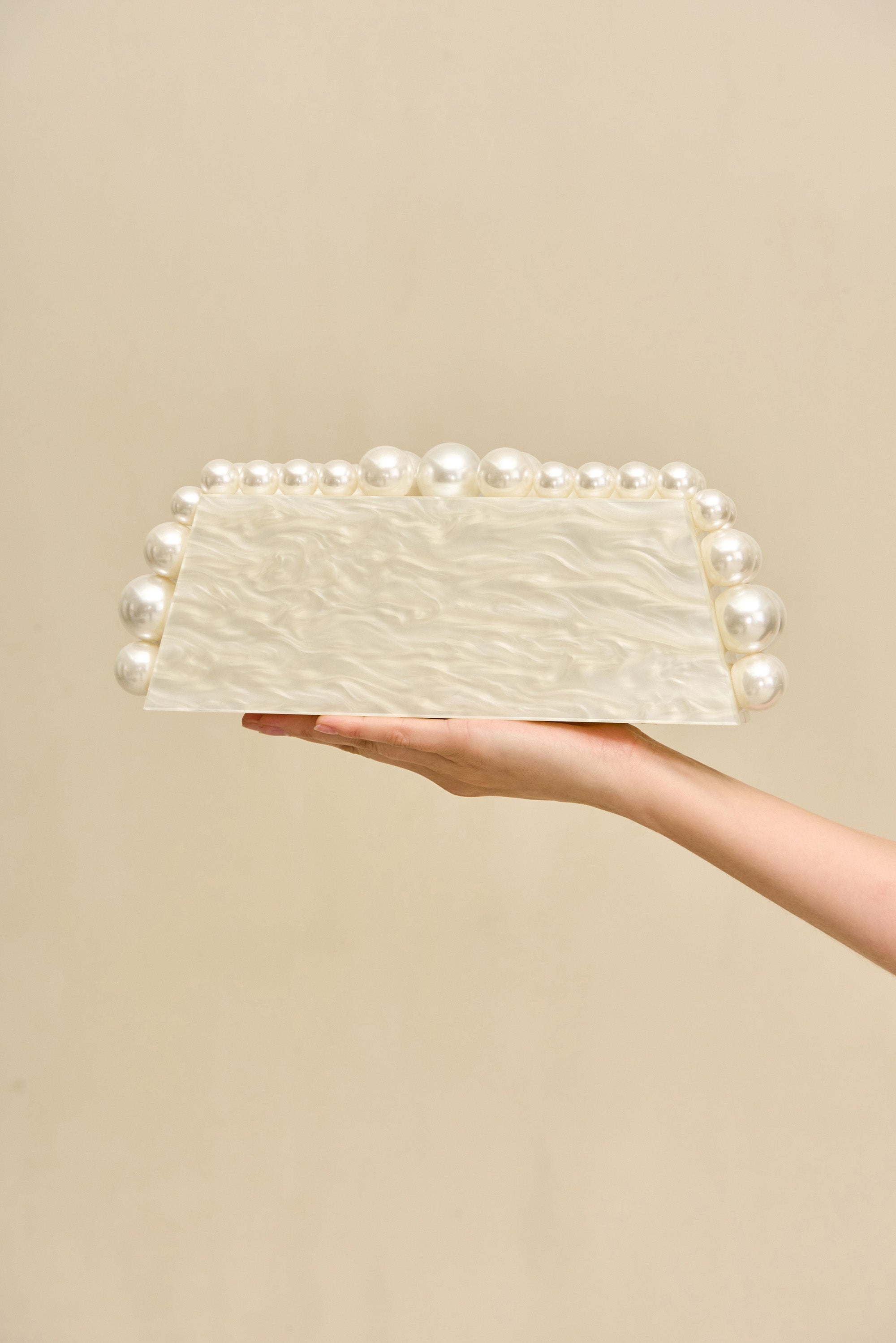 EOS LUNGO CLUTCH - IVORY