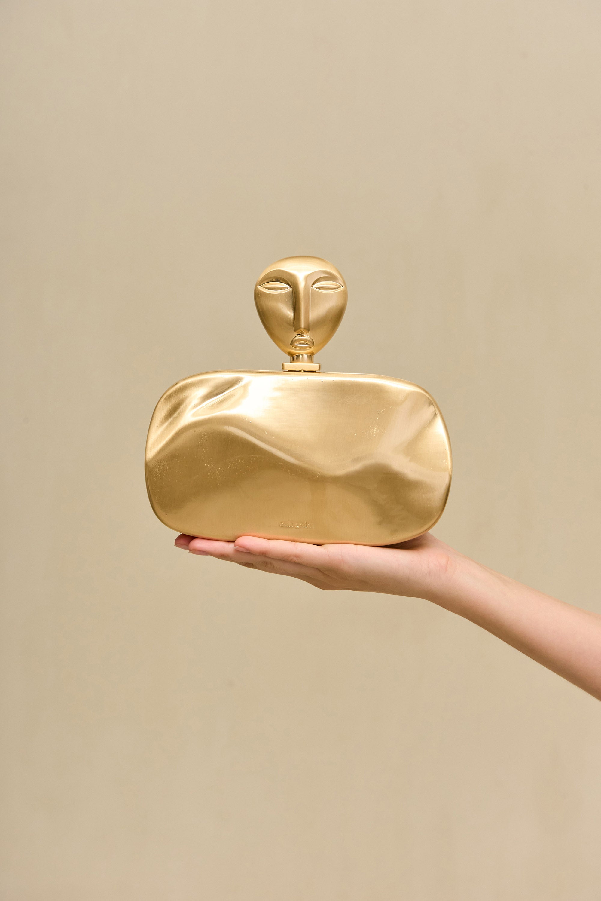 EVE CLUTCH - BRUSHED BRASS