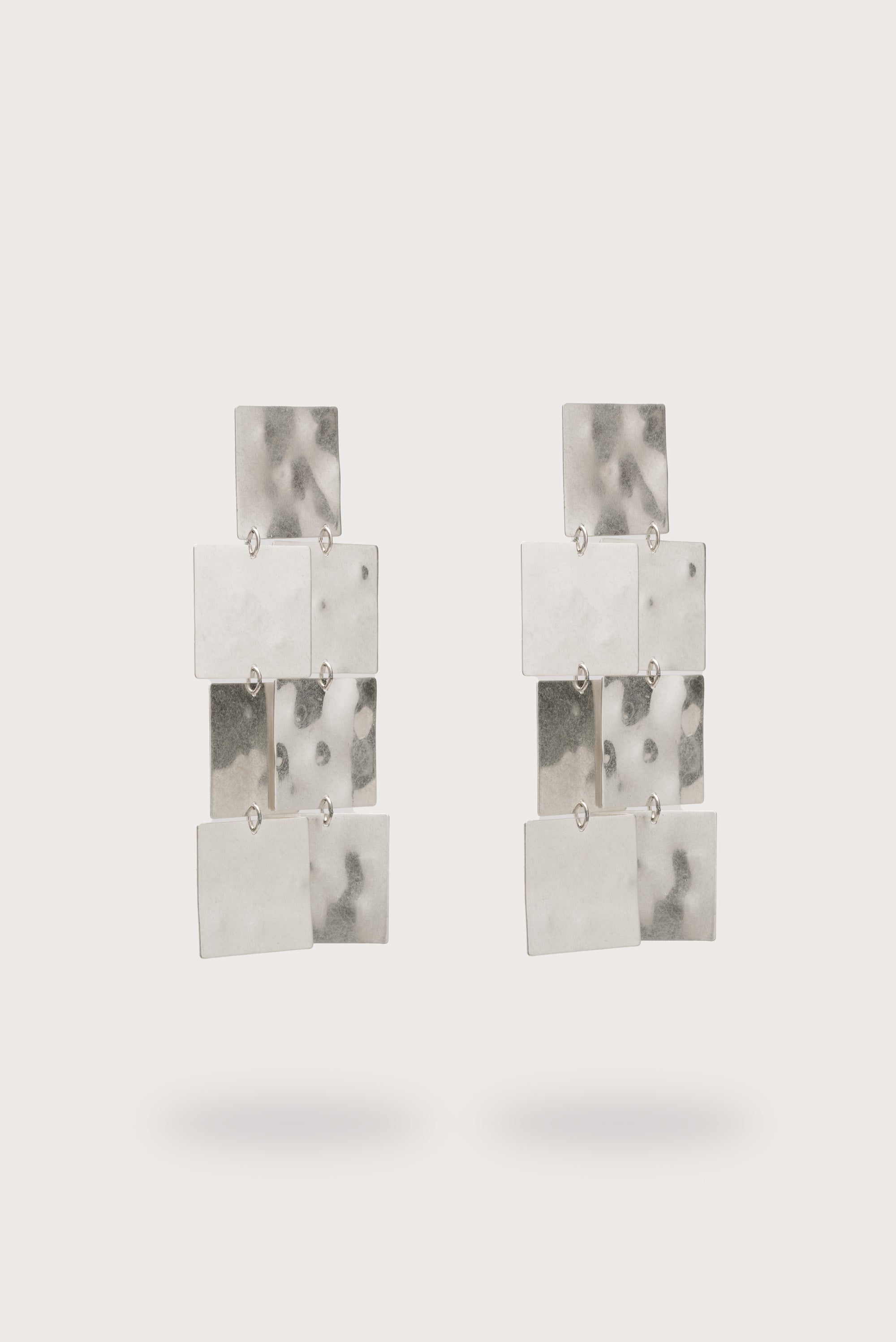 EVELIS EARRING - ANTIQUE SILVER