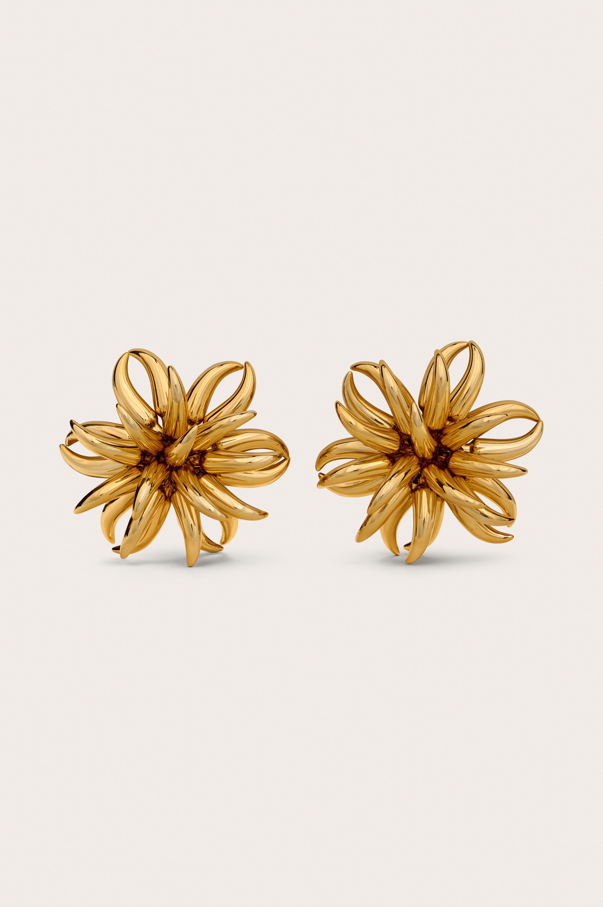 ELEEANA EARRING - SHINY BRASS