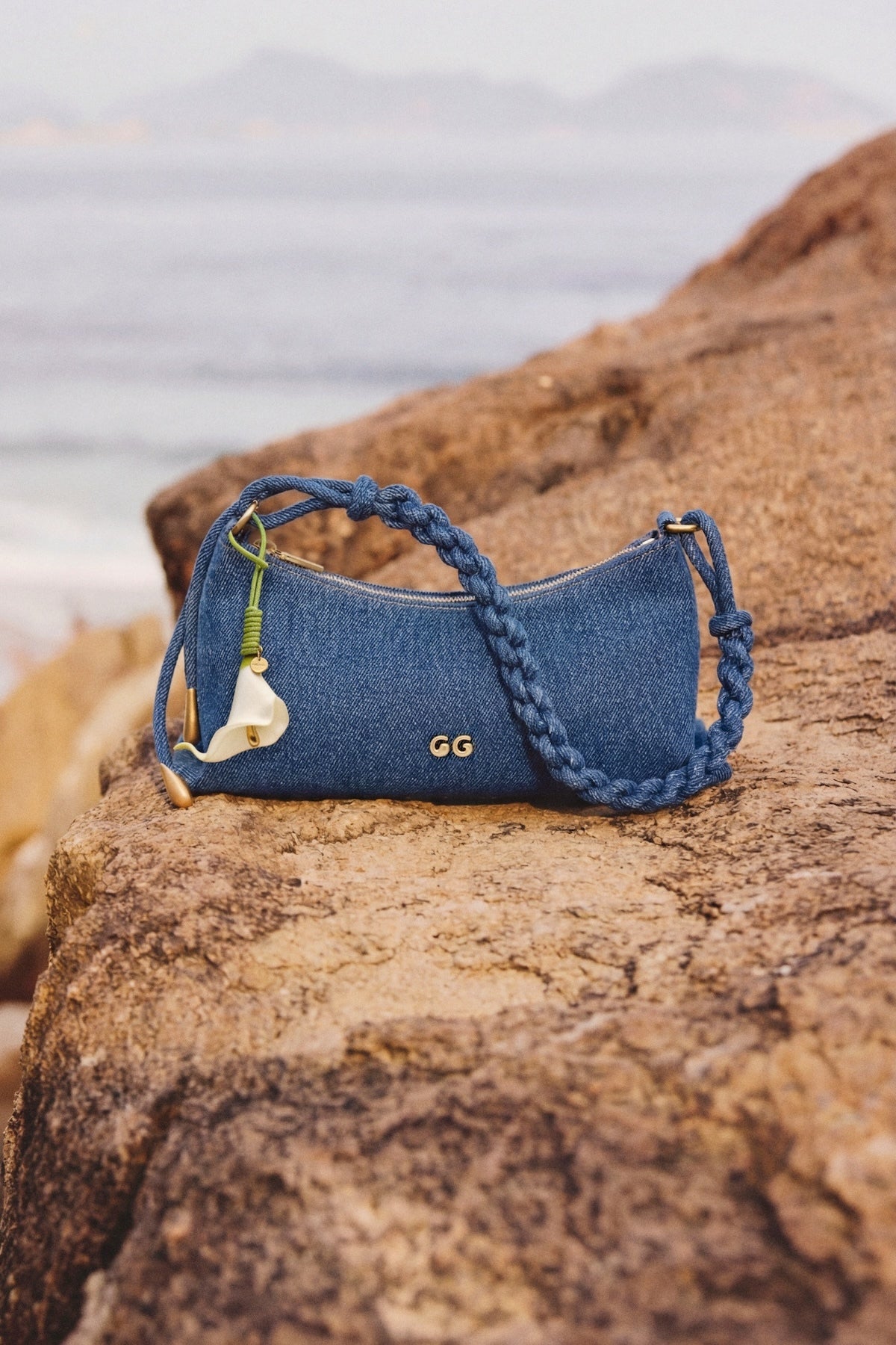 OSA SHOULDER BAG - 80S BLUE