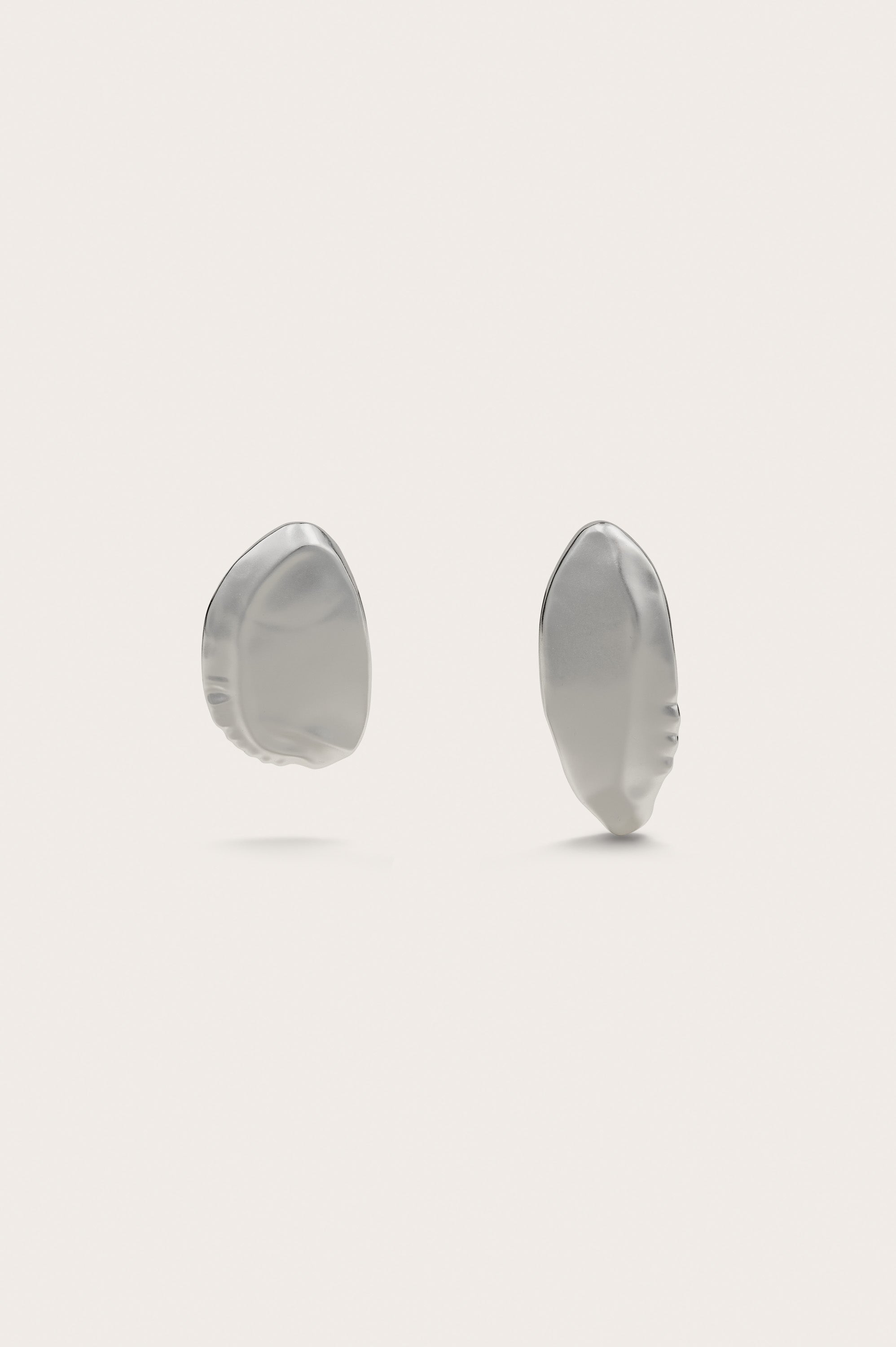 INARA EARRING - ANTIQUE SILVER