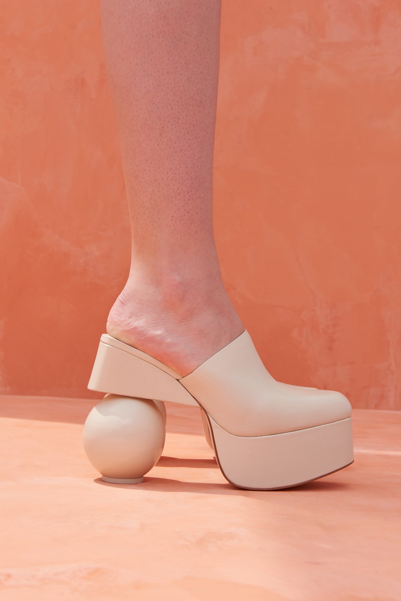 MAUDE MULE - OFF WHITE