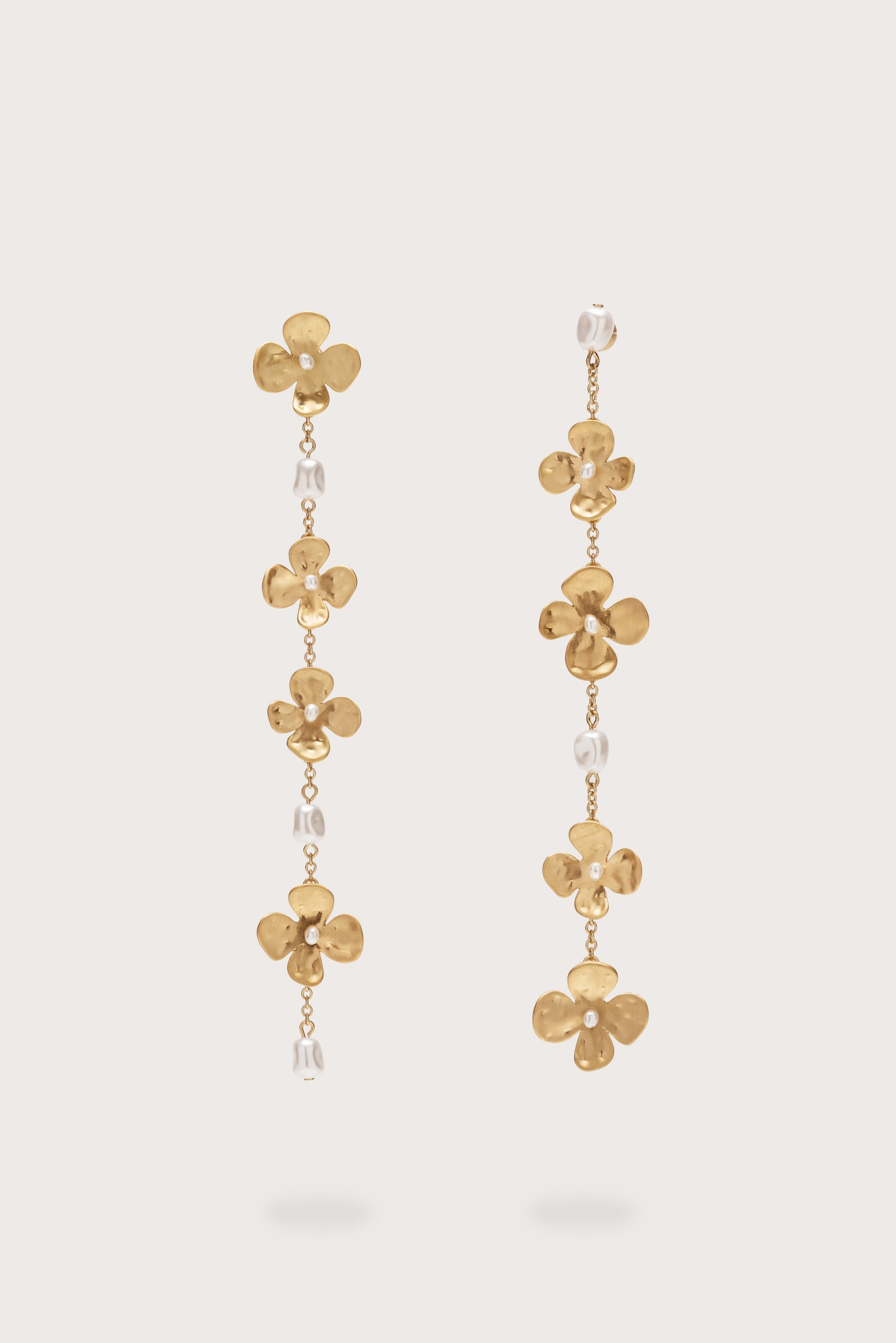 LUCKY DROP EARRING - BRUSHED BRASS