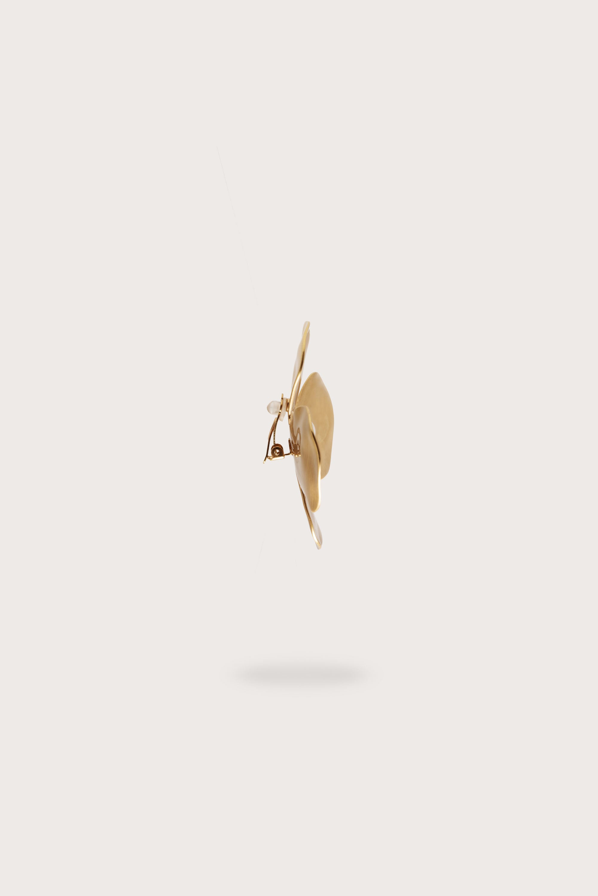 LUCKY EARRING - BRUSHED BRASS