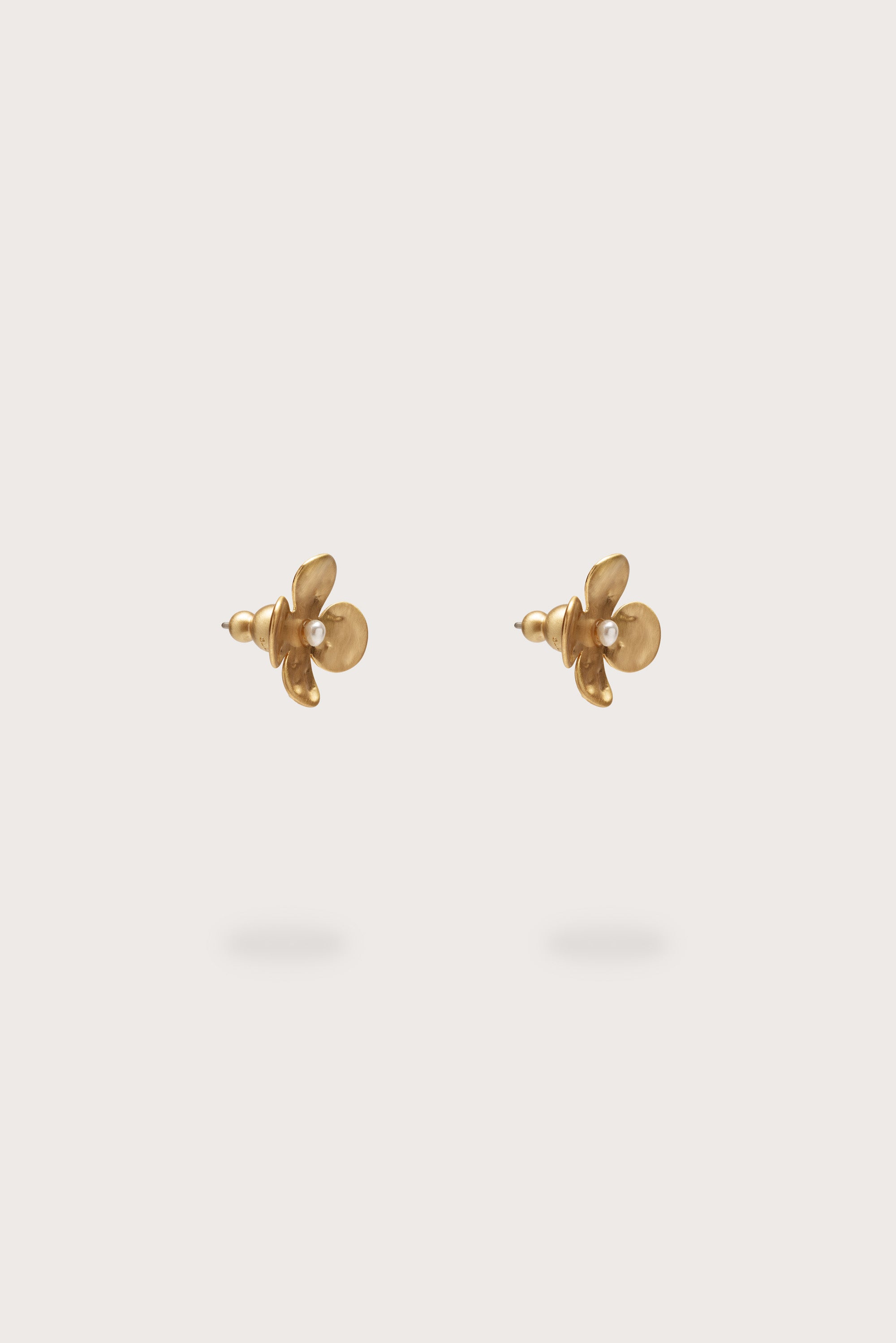 LUCKY MINI EARRING - BRUSHED BRASS