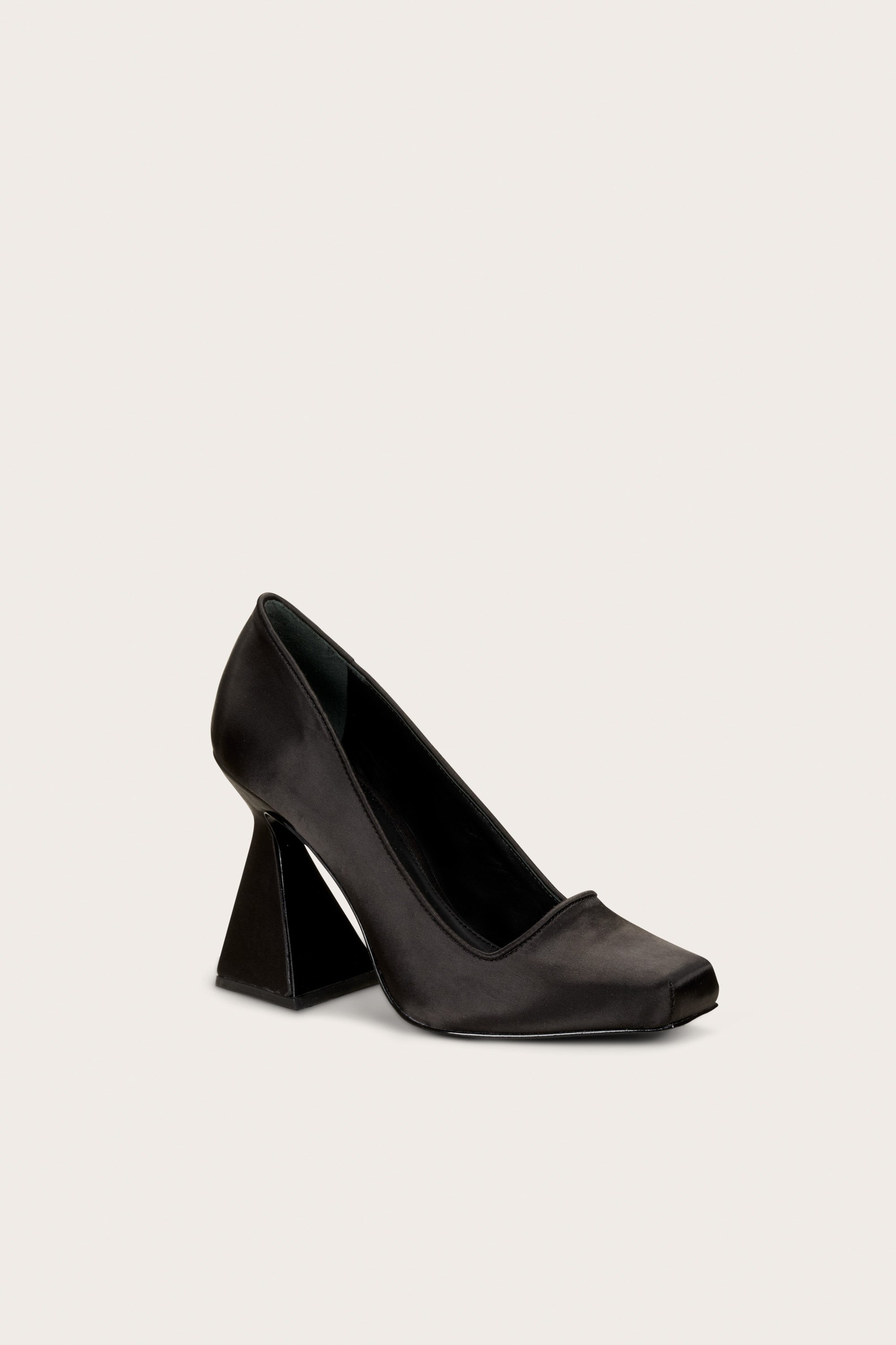 LUIZA PUMP - BLACK