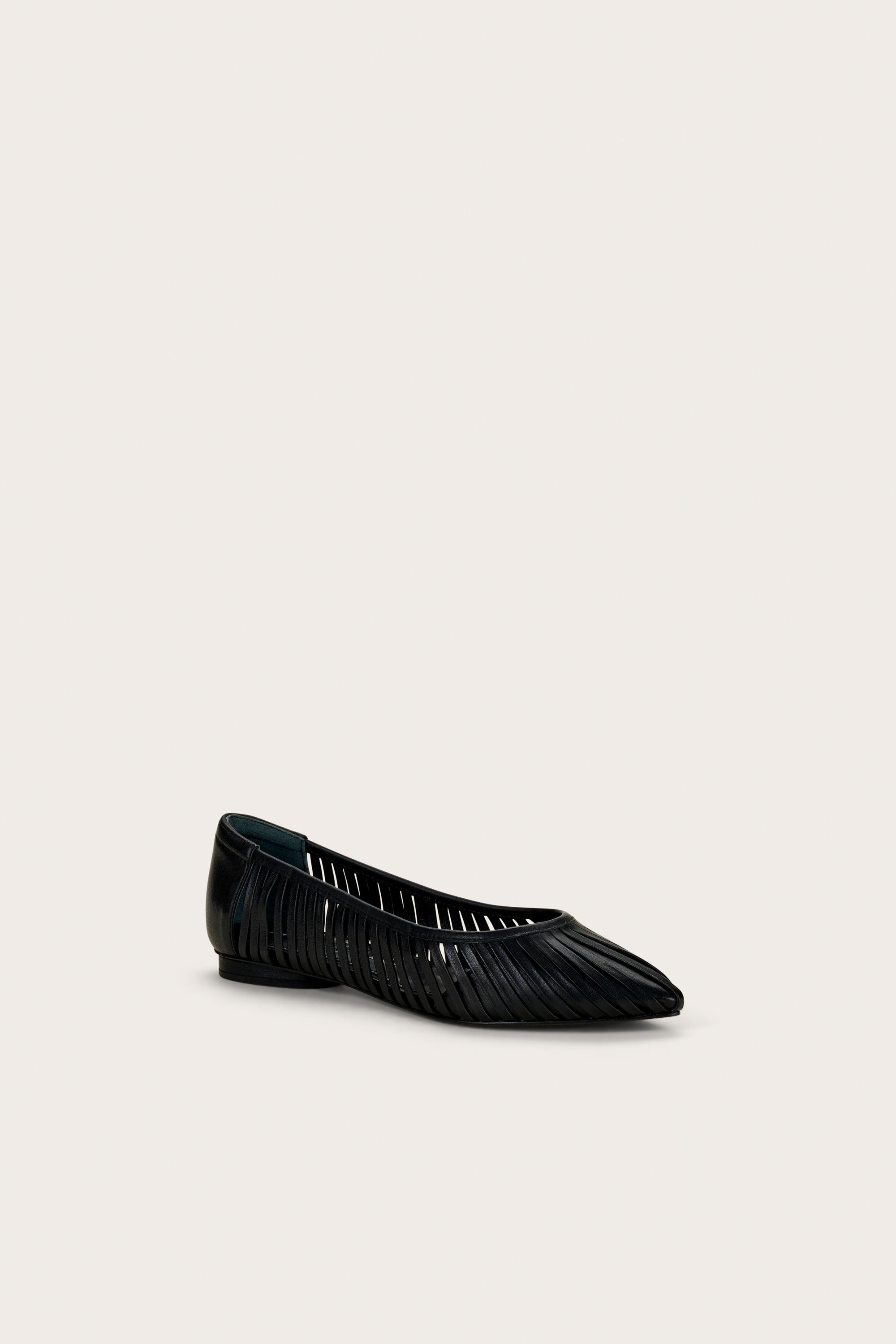 LEENA FLAT - BLACK