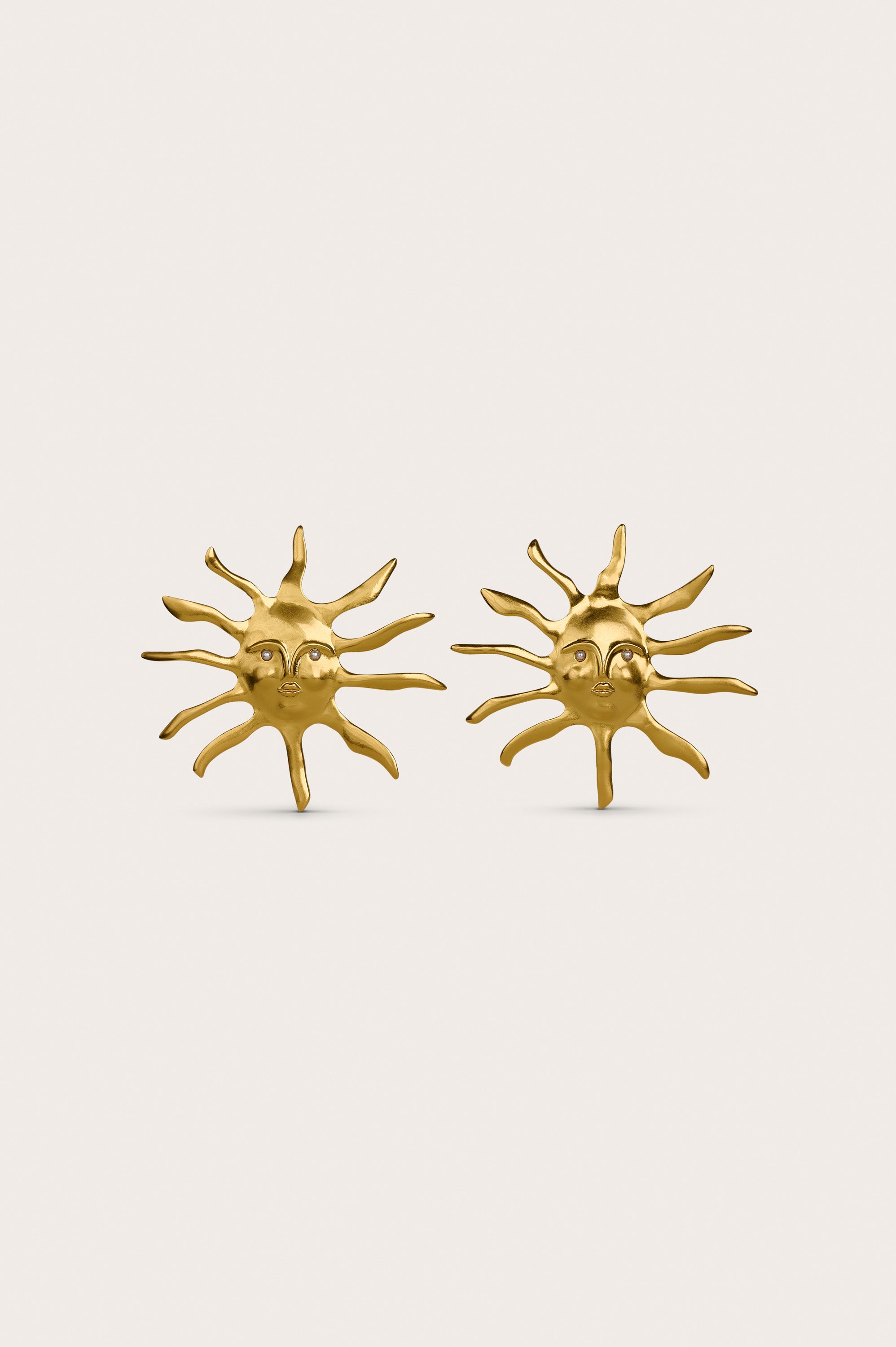 LEO EARRING - ANTIQUE BRASS