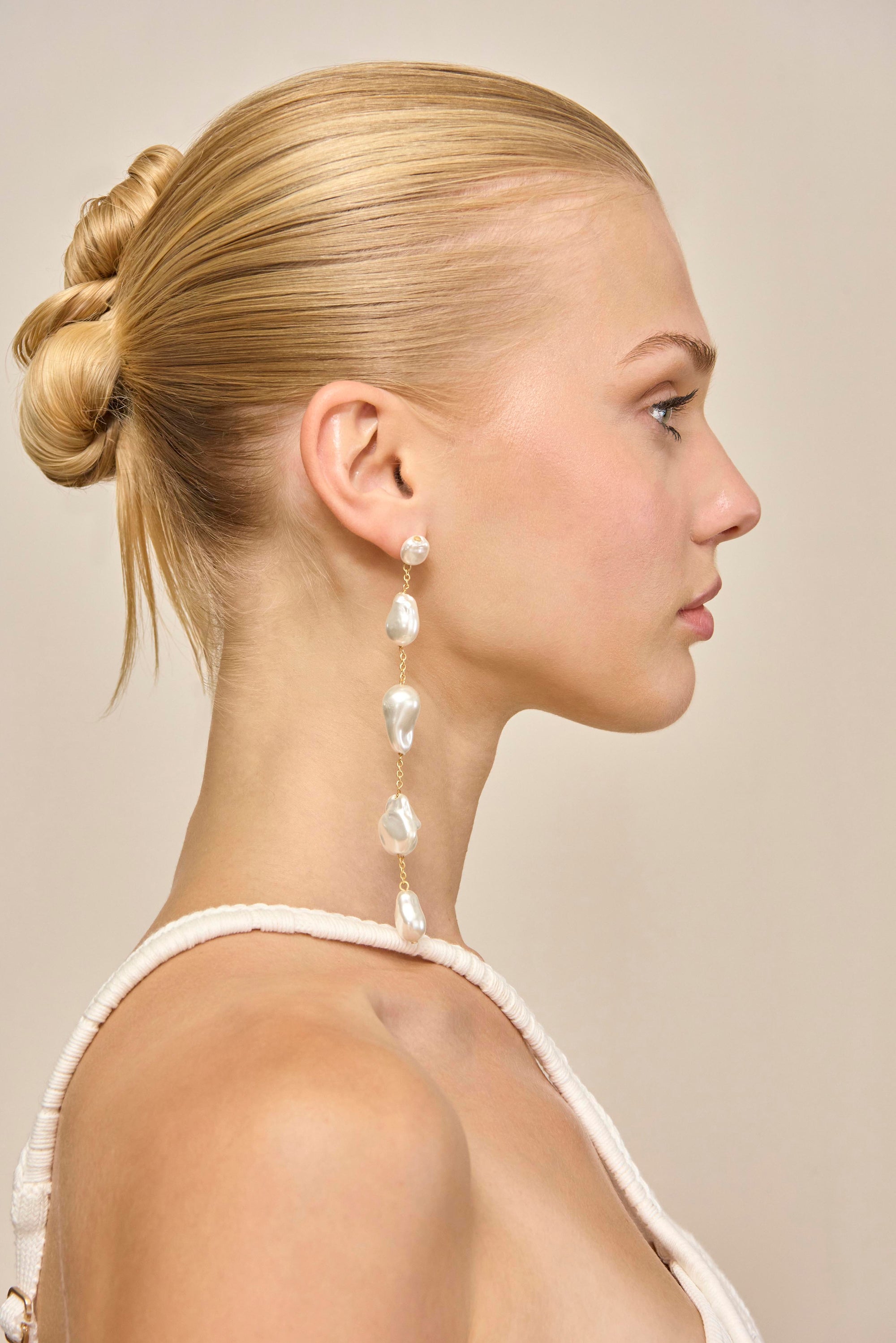 VANA EARRING - PEARL