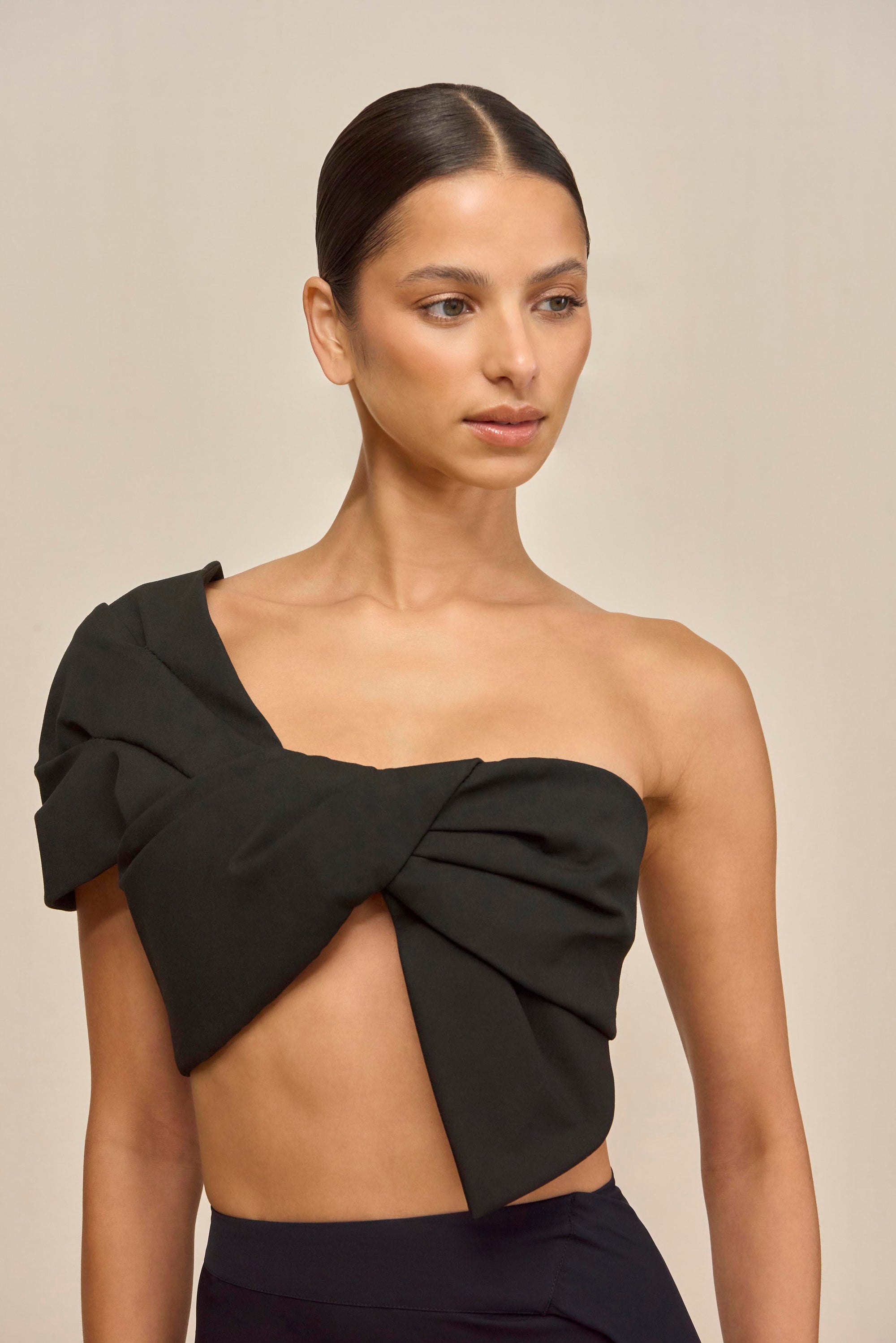 DELIA TOP - BLACK