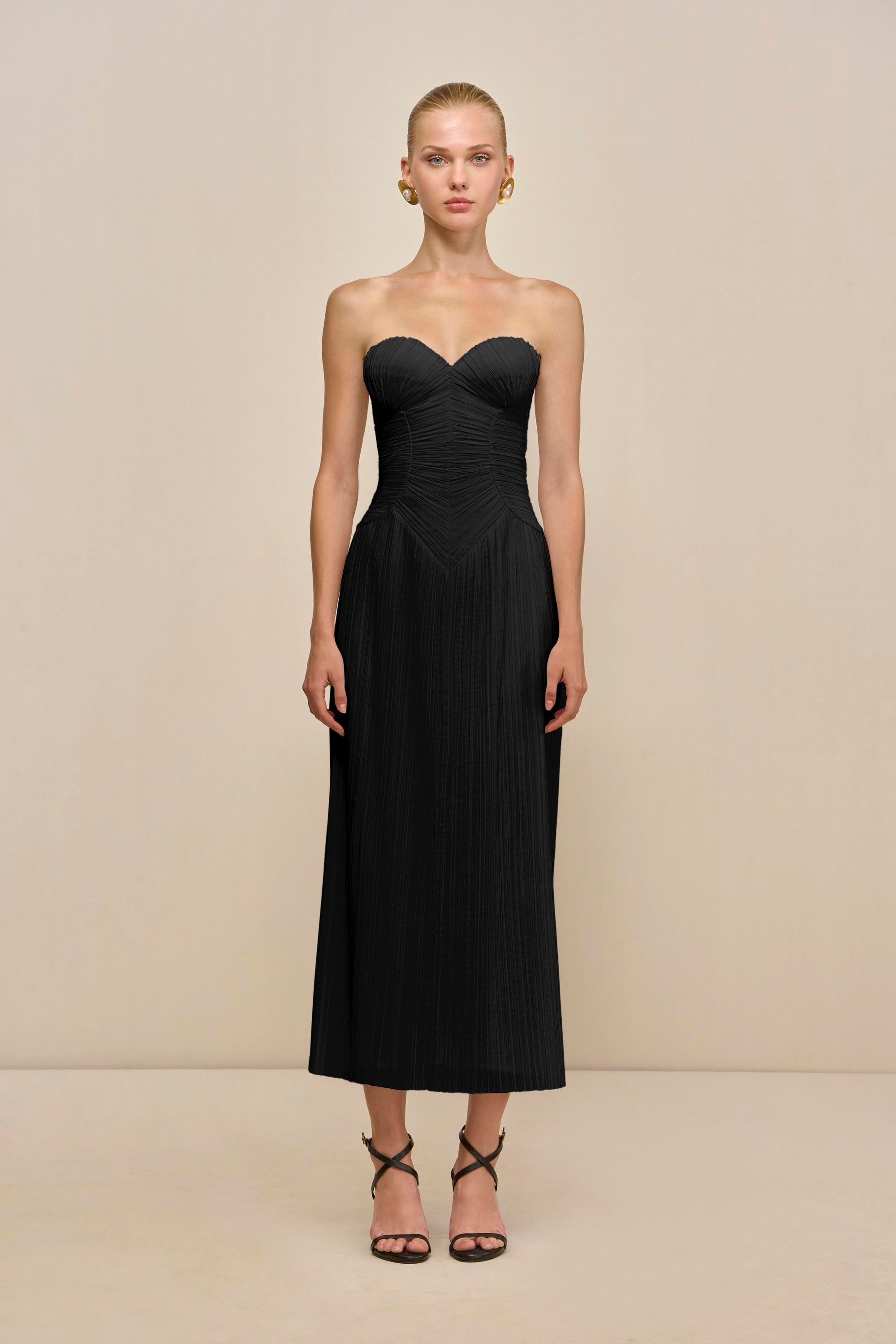 ASHIKA GOWN - BLACK