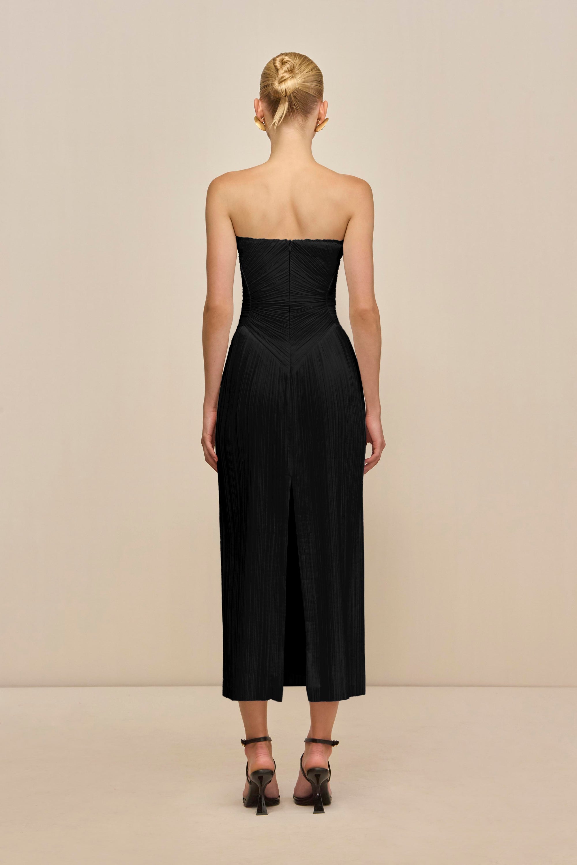ASHIKA GOWN - BLACK