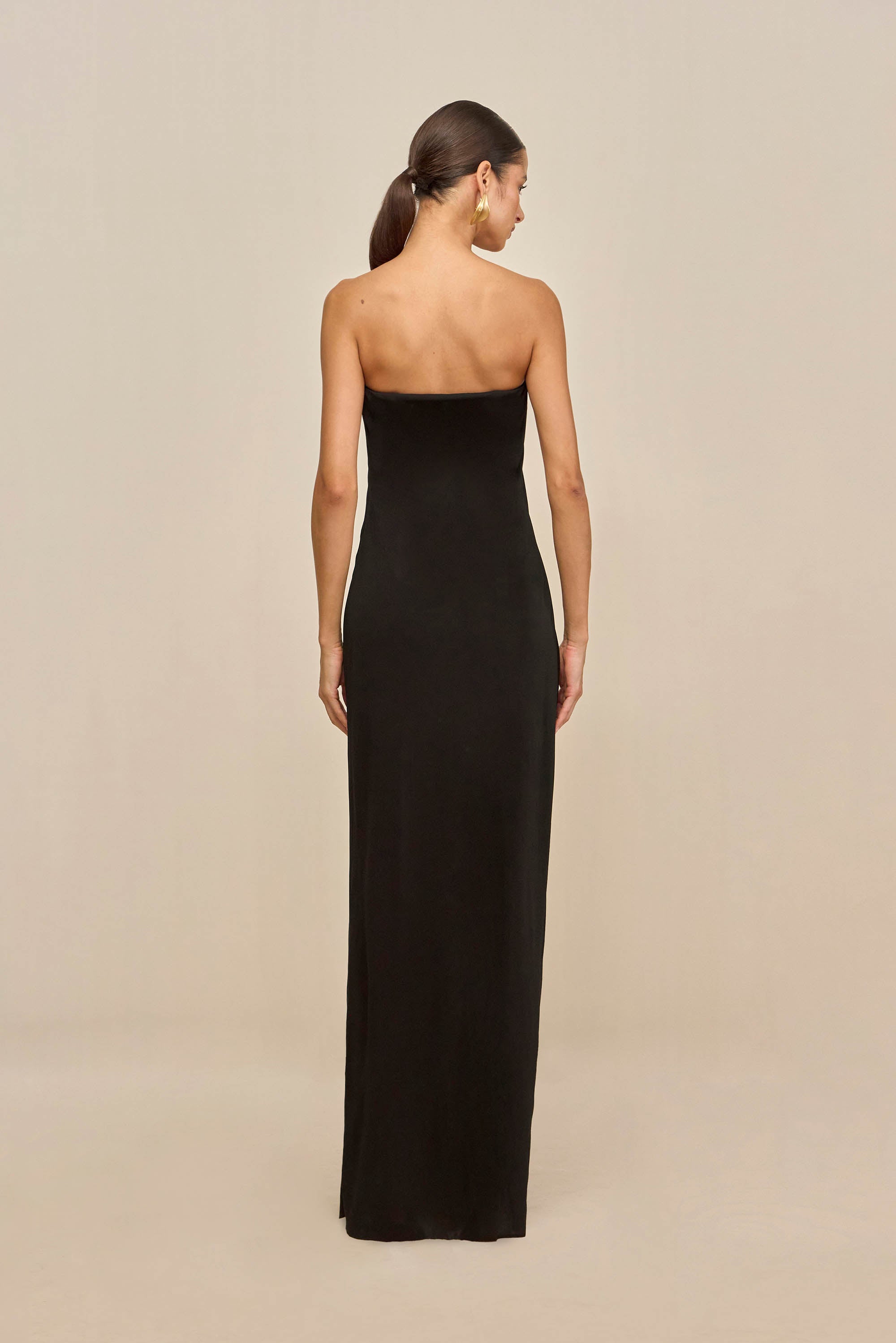 ABRIL GOWN - BLACK
