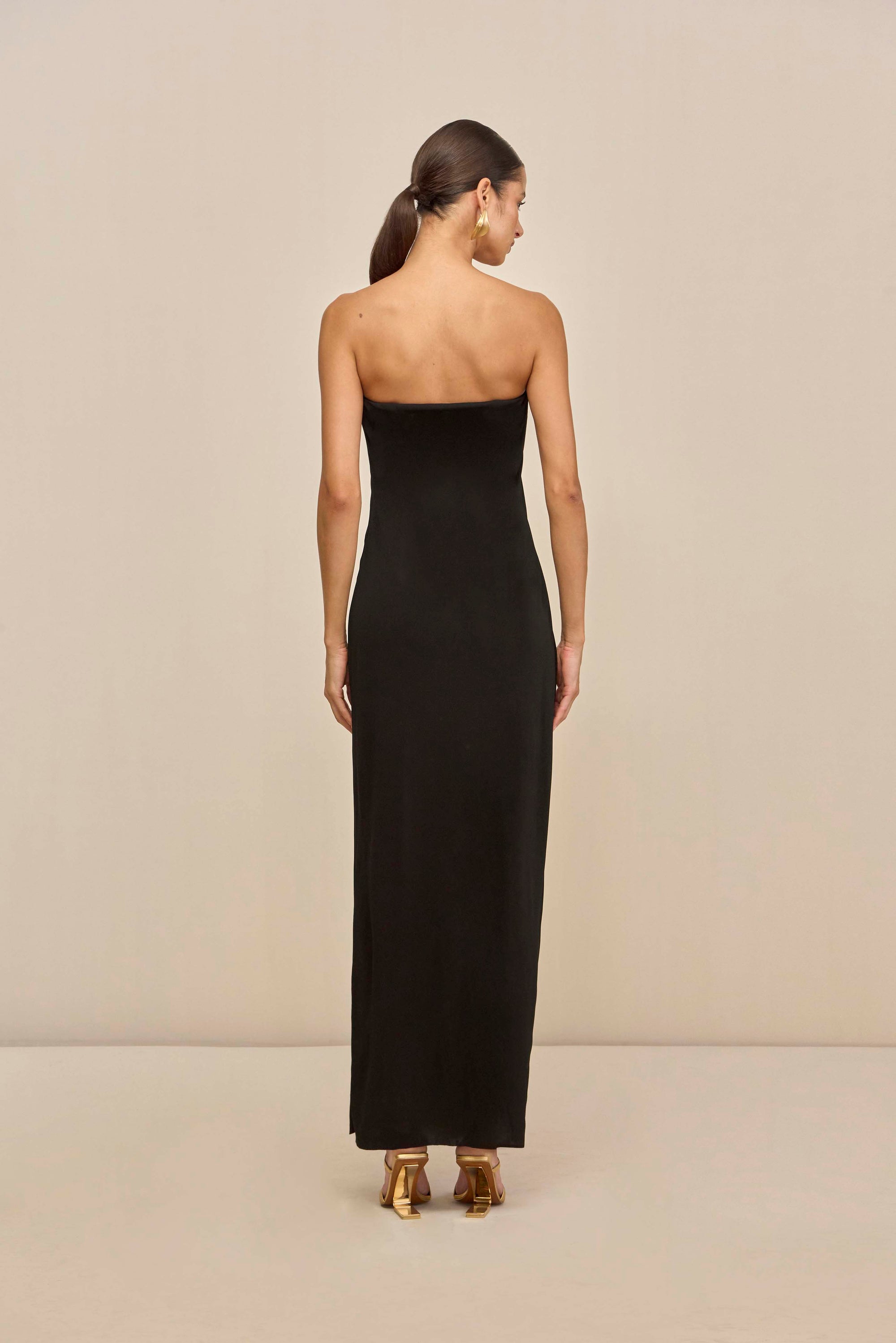 ABRIL GOWN - BLACK