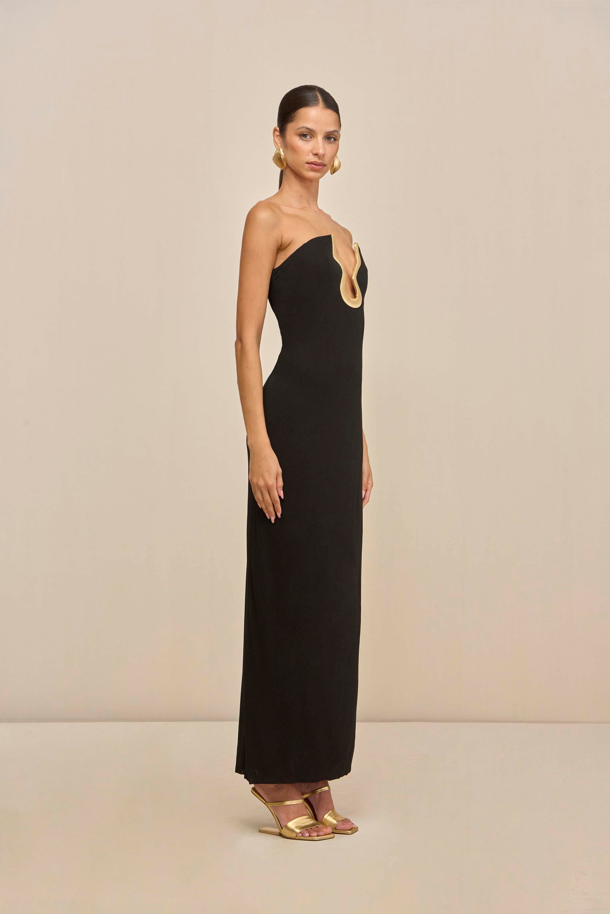 ABRIL GOWN - BLACK