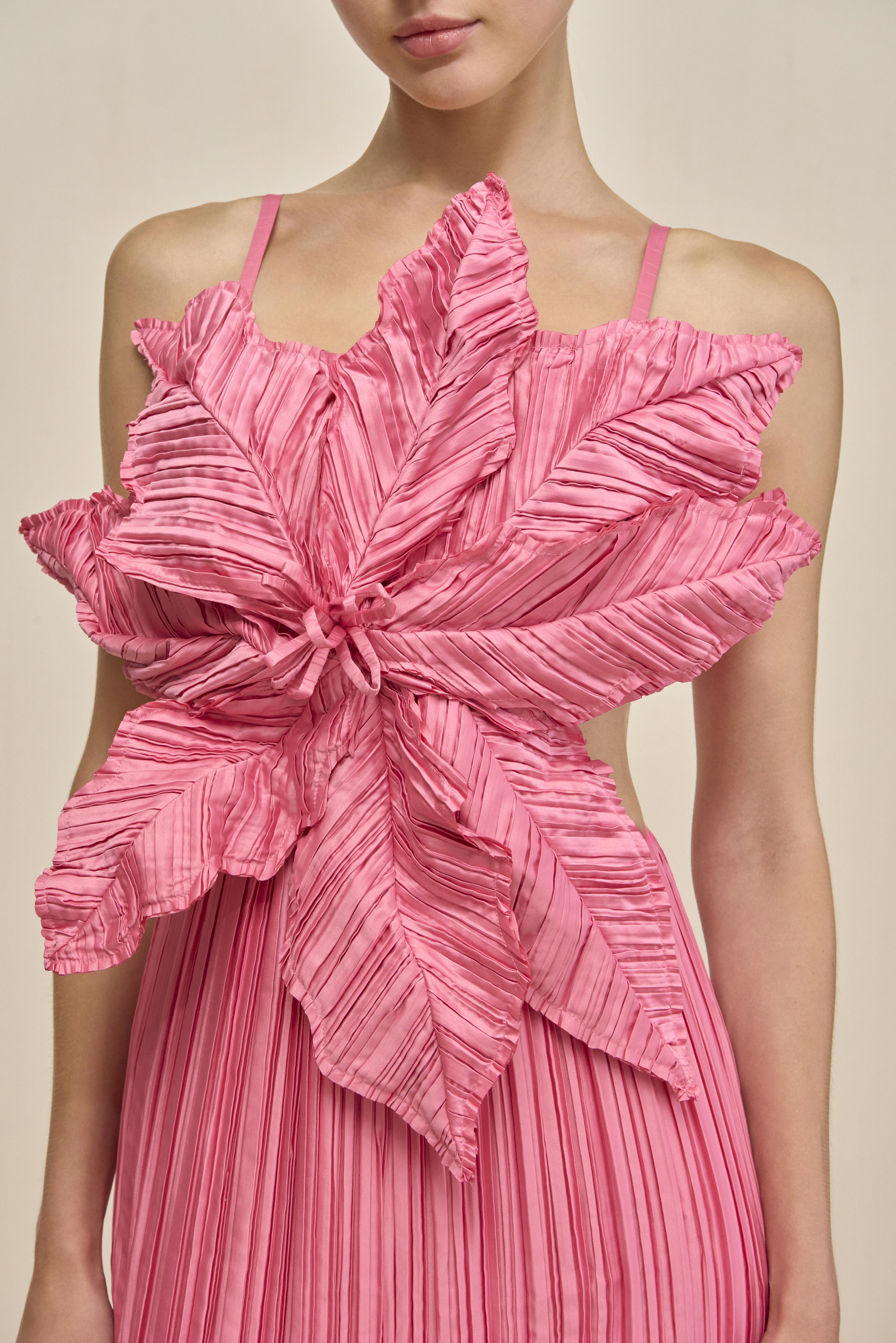 HESTRA GOWN - ROSETTE