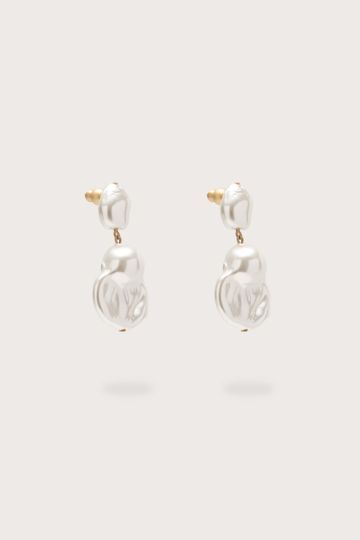 MAJORIE EARRING - PEARL