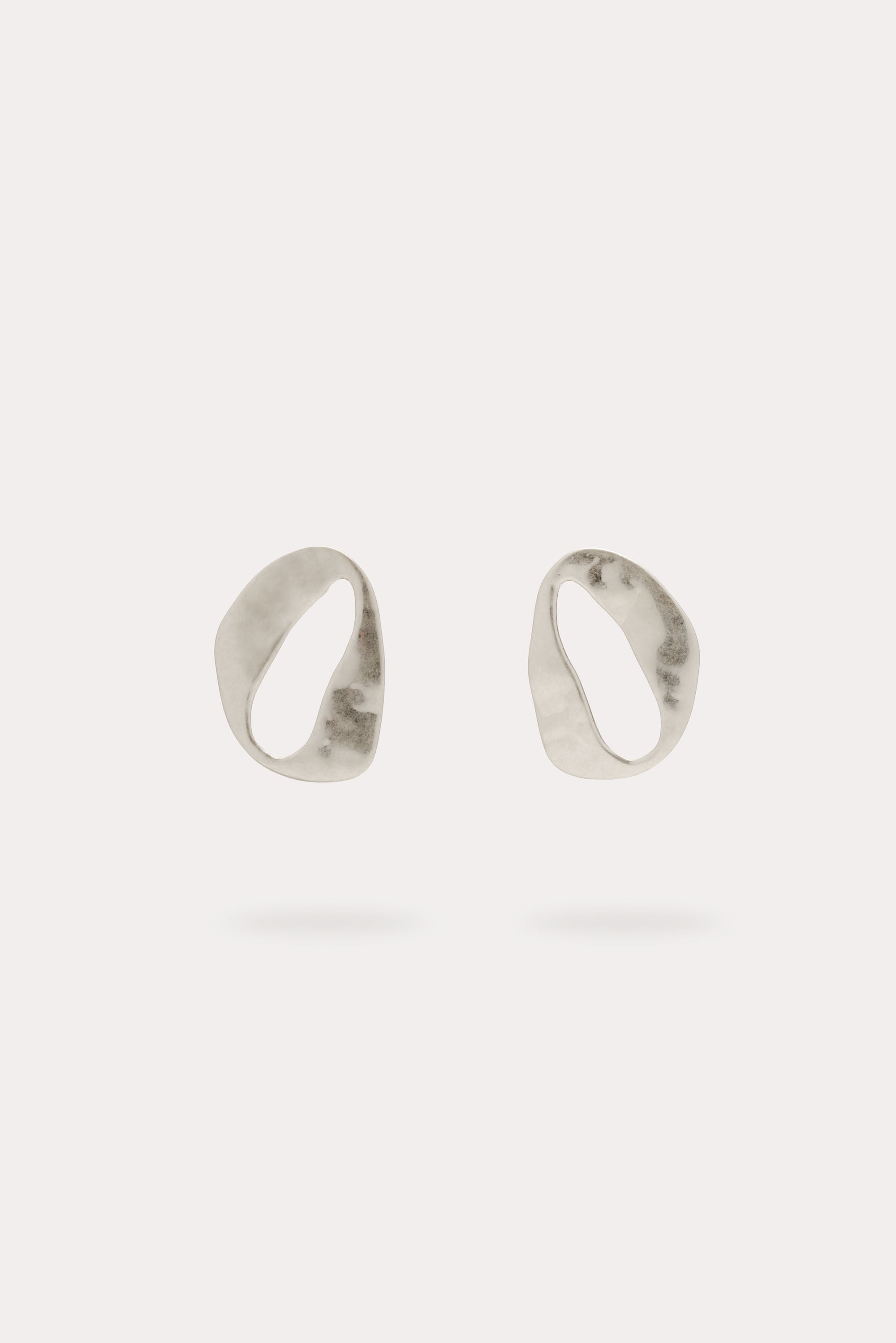 RUE MINI EARRING - ANTIQUE SILVER