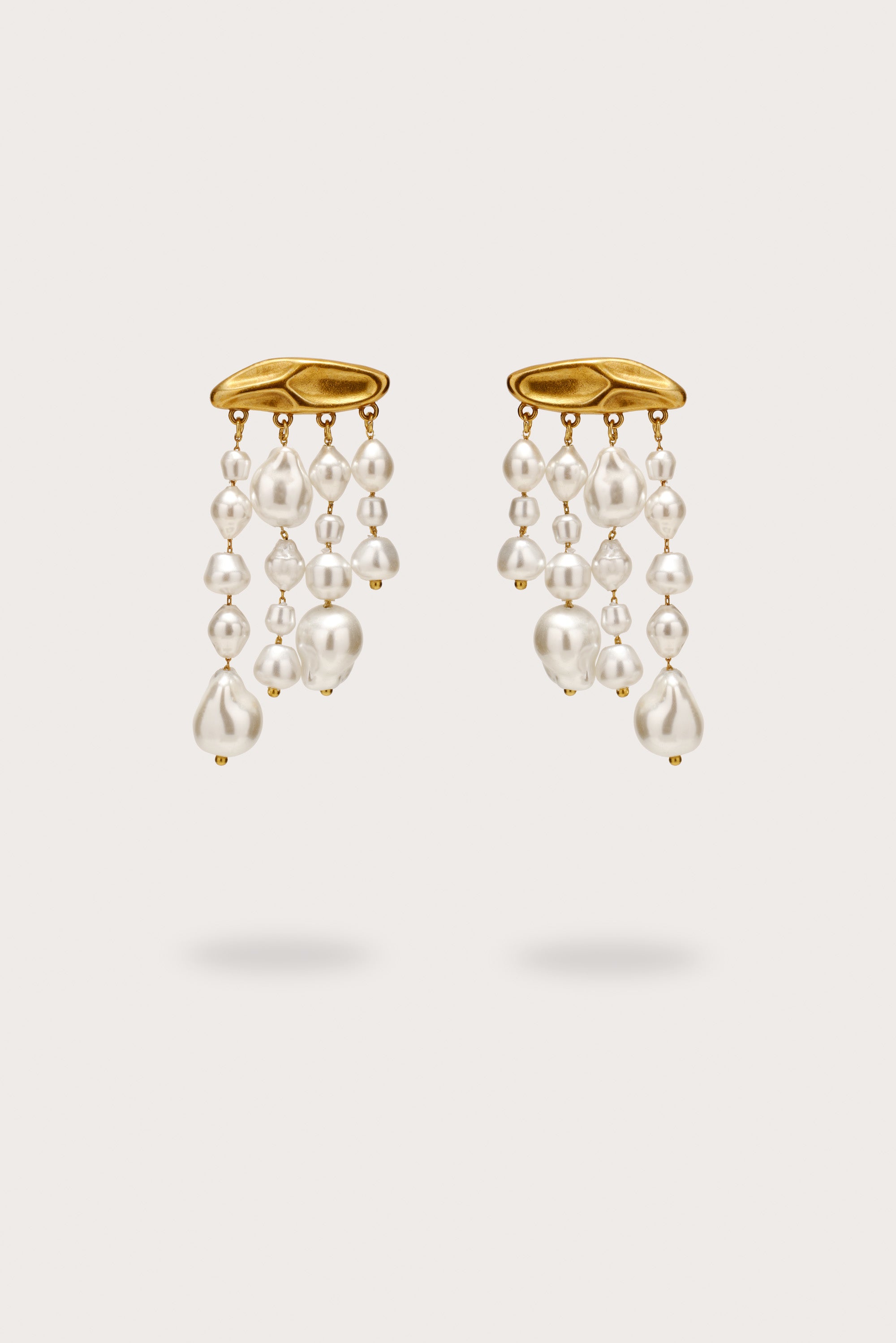SHIVA EARRING - PEARL