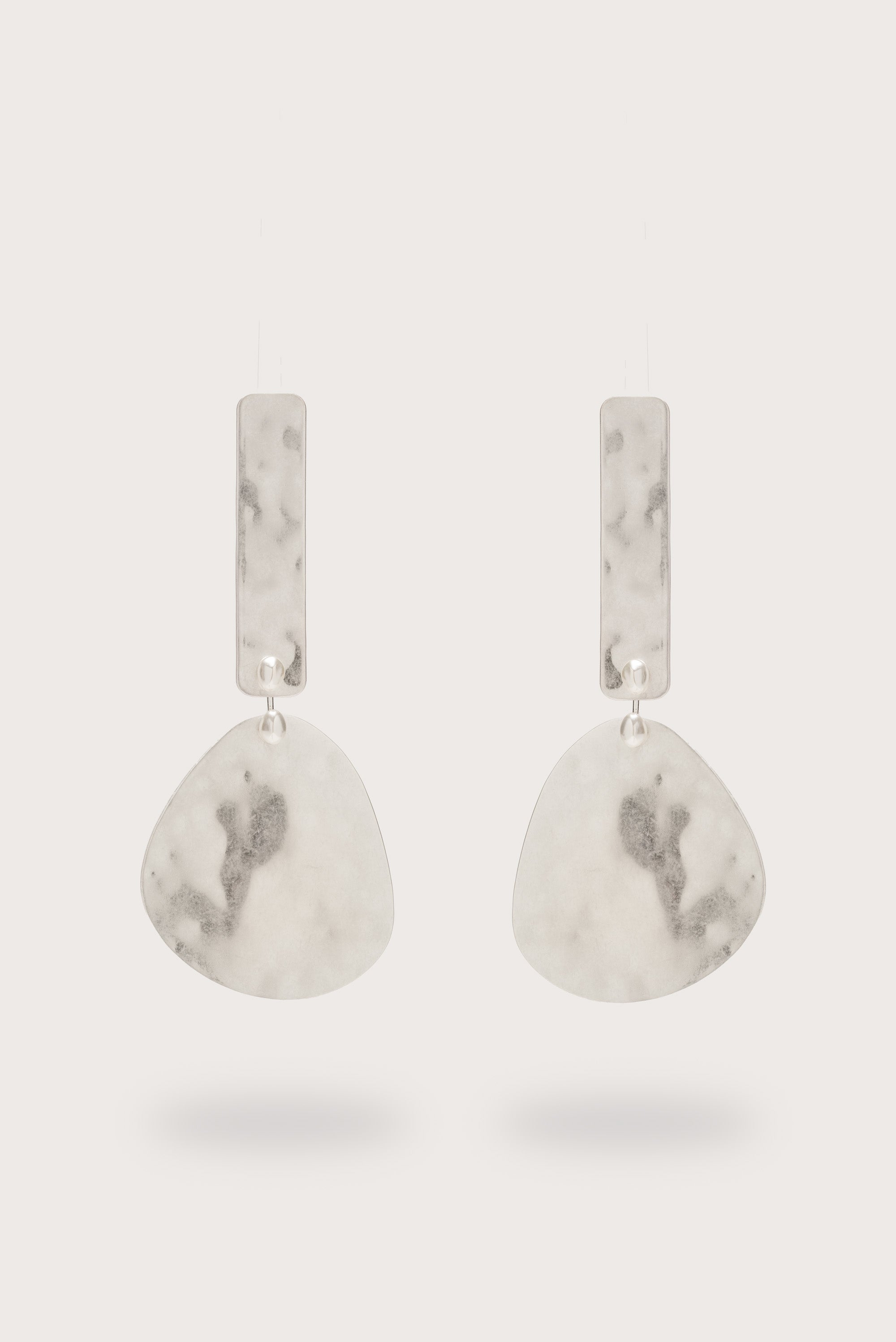 SOLANA EARRING - ANTIQUE SILVER