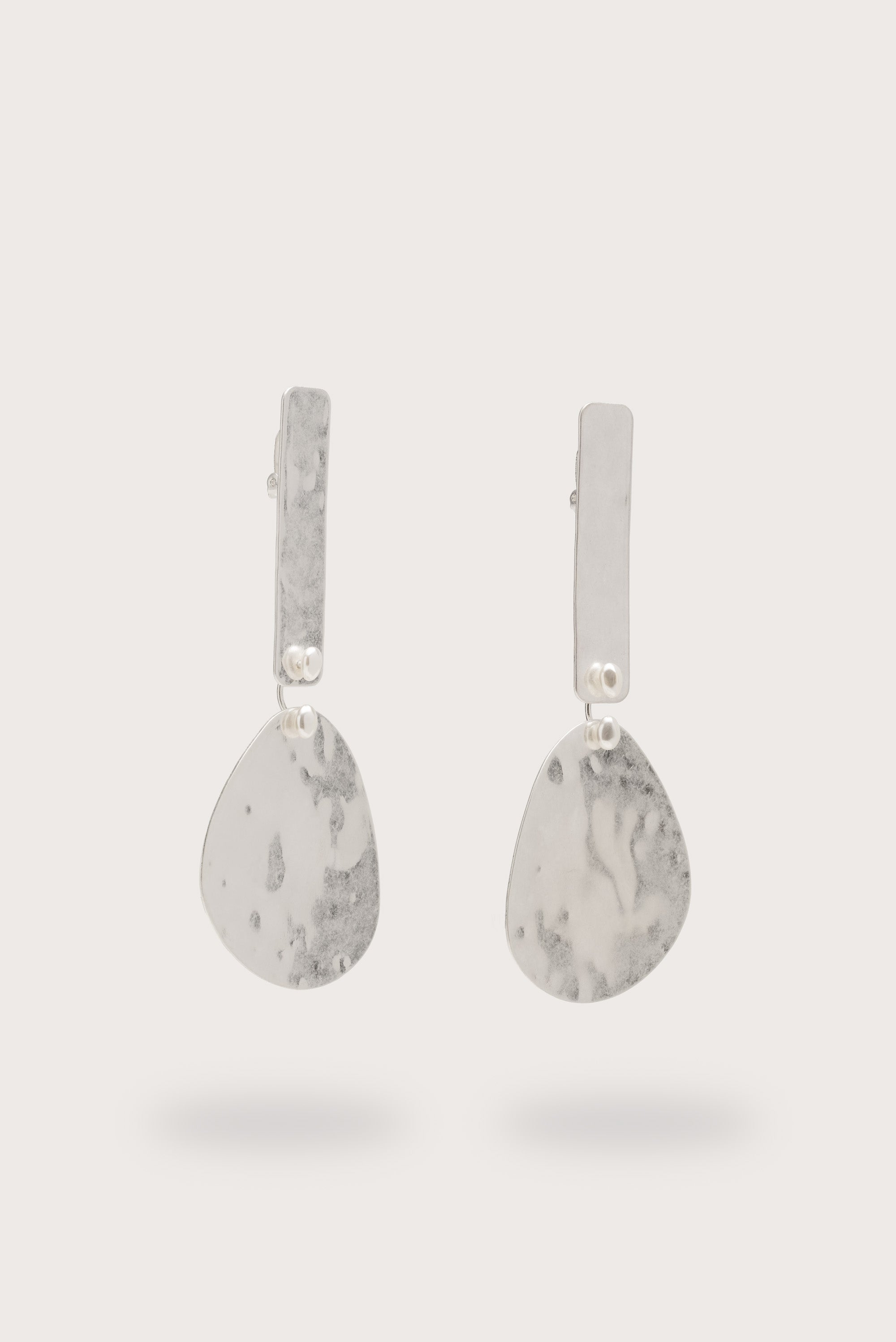 SOLANA EARRING - ANTIQUE SILVER