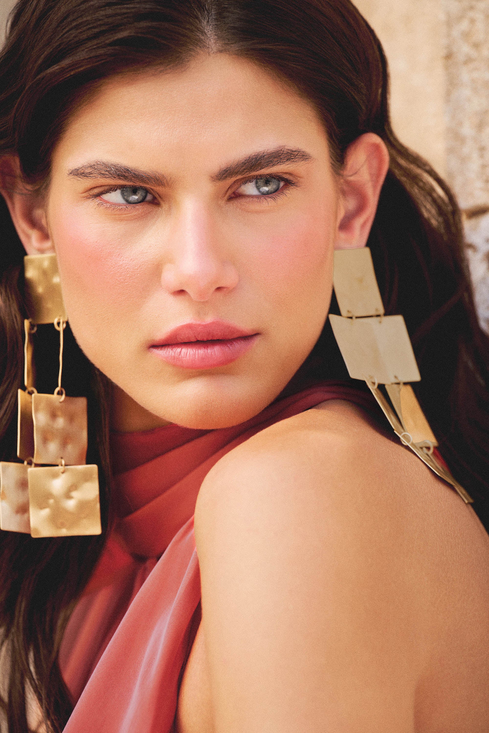 EVELIS EARRING - BRUSHED BRASS