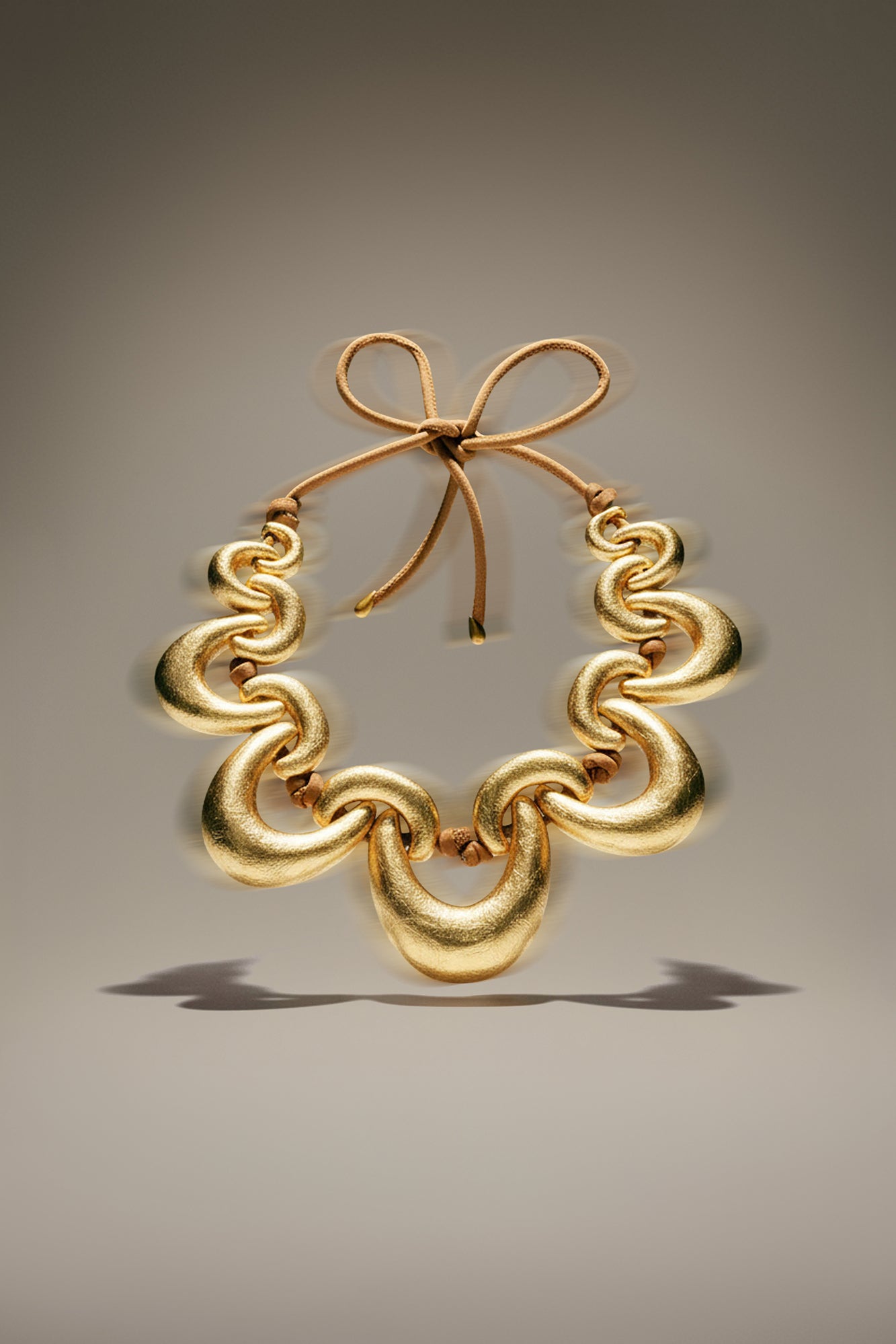 TAYLOR CHOKER - GOLD FOILED WOOD