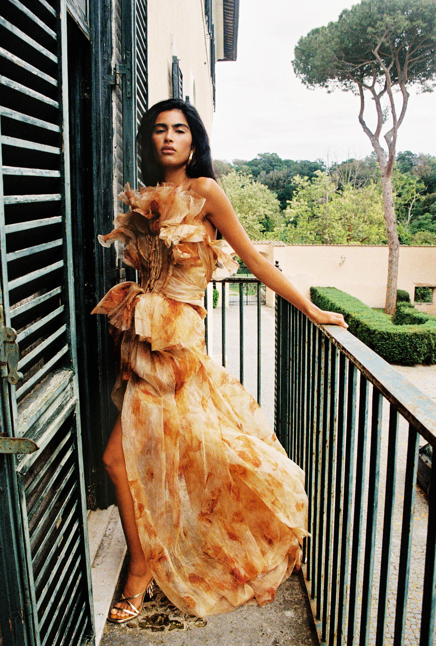 SUZETTE GOWN - FALLING LEAVES PRINT