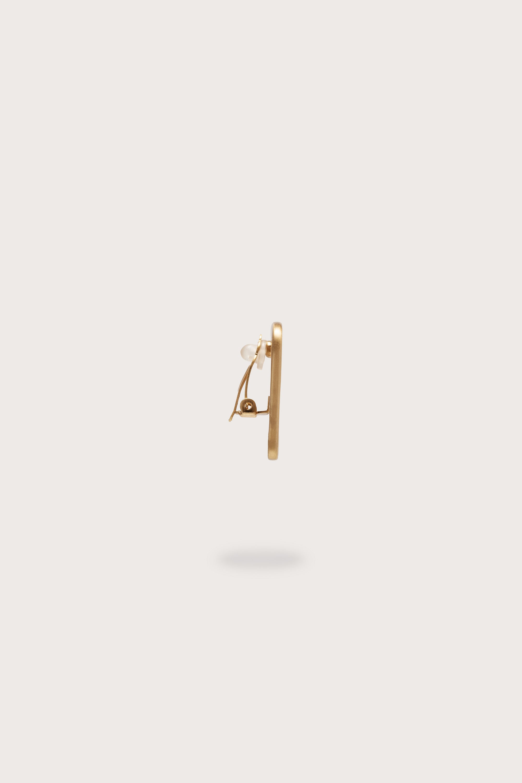 YUSRA EARRING - MOTHER OF PEARL