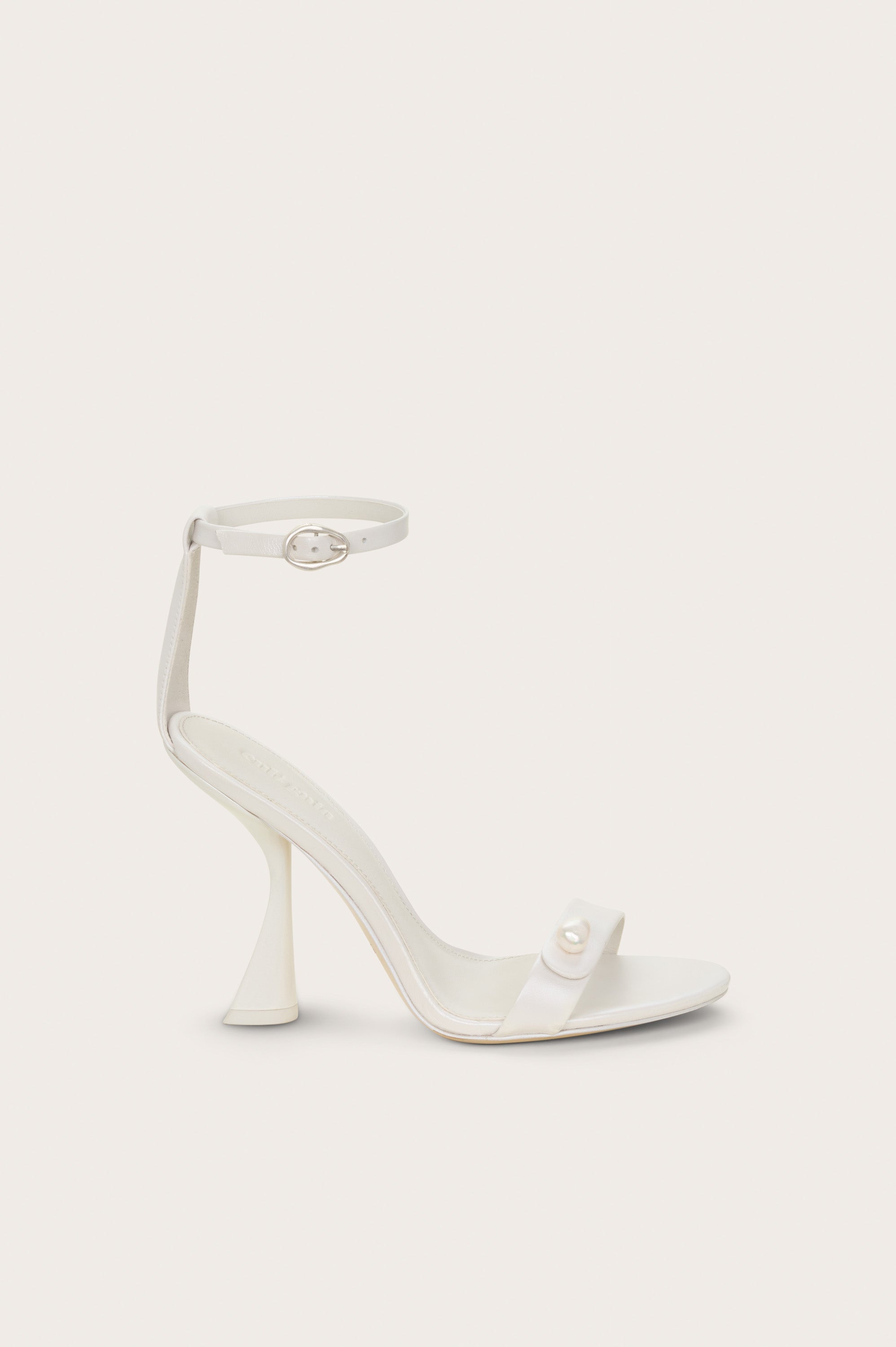 ZENITA SANDAL – PEARL Chaussures mariage The Wedding Explorer