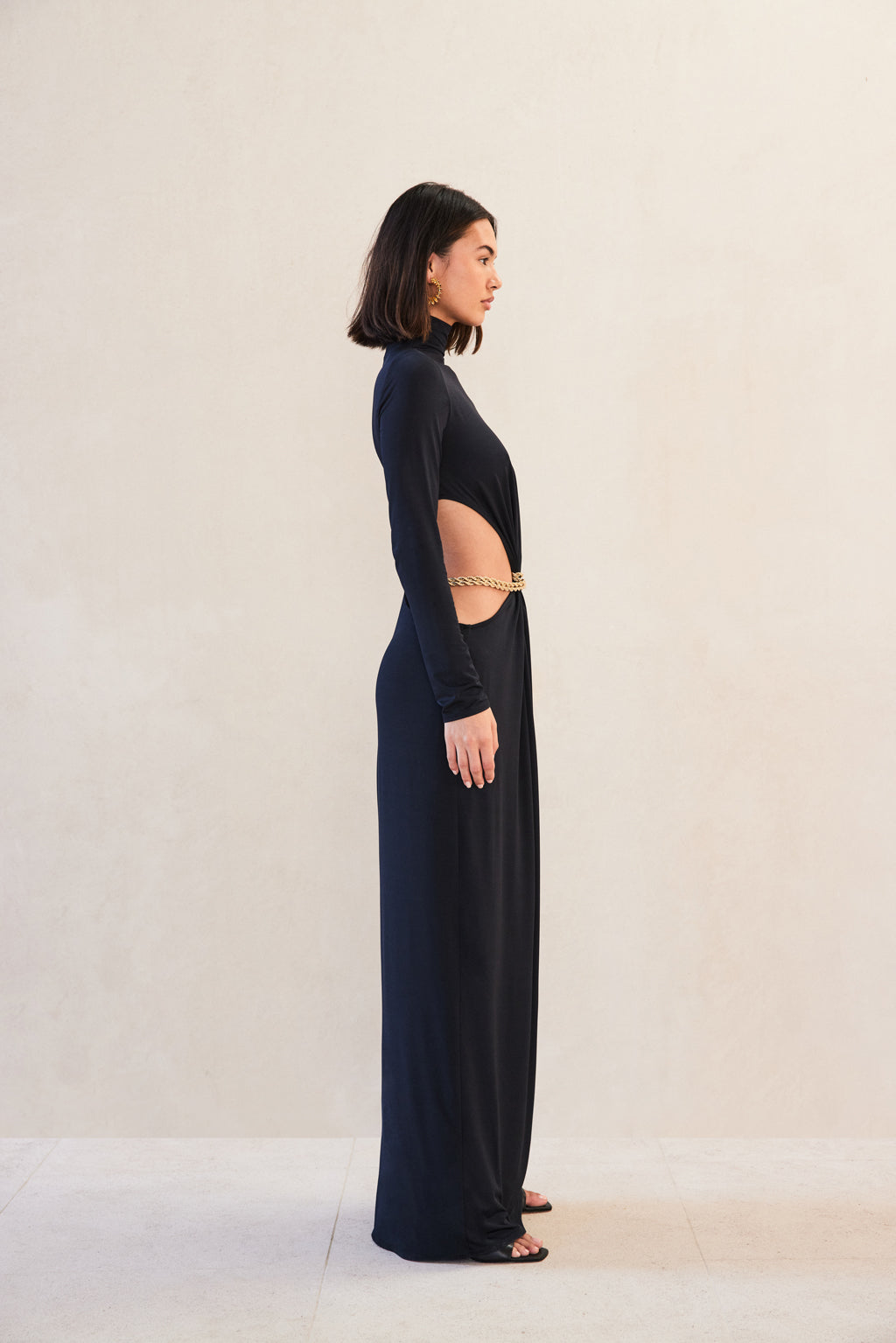 GENEVIEVE GOWN - BLACK