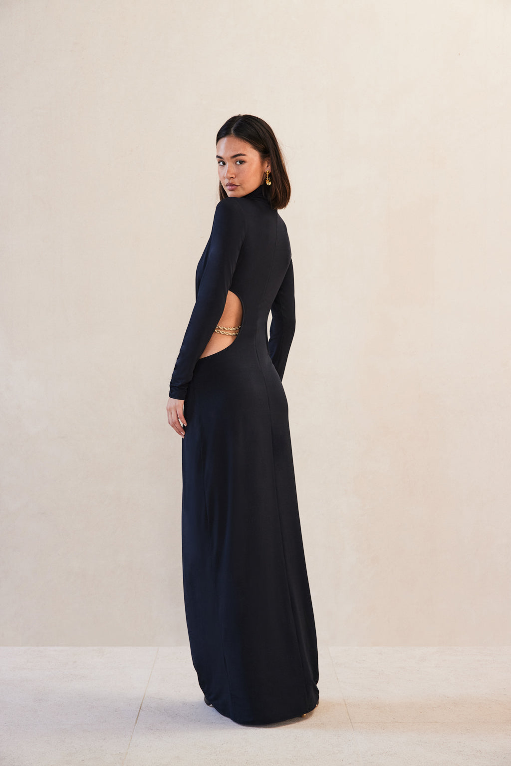 GENEVIEVE GOWN - BLACK