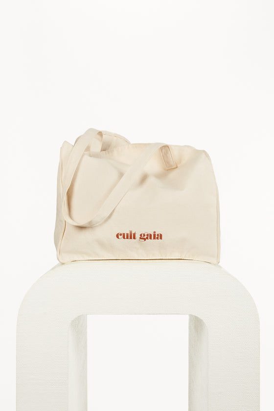 L.A. Fashion Brand Cult Gaia Moves Beyond Insta-Famous “It” Bag With First  Runway Collection